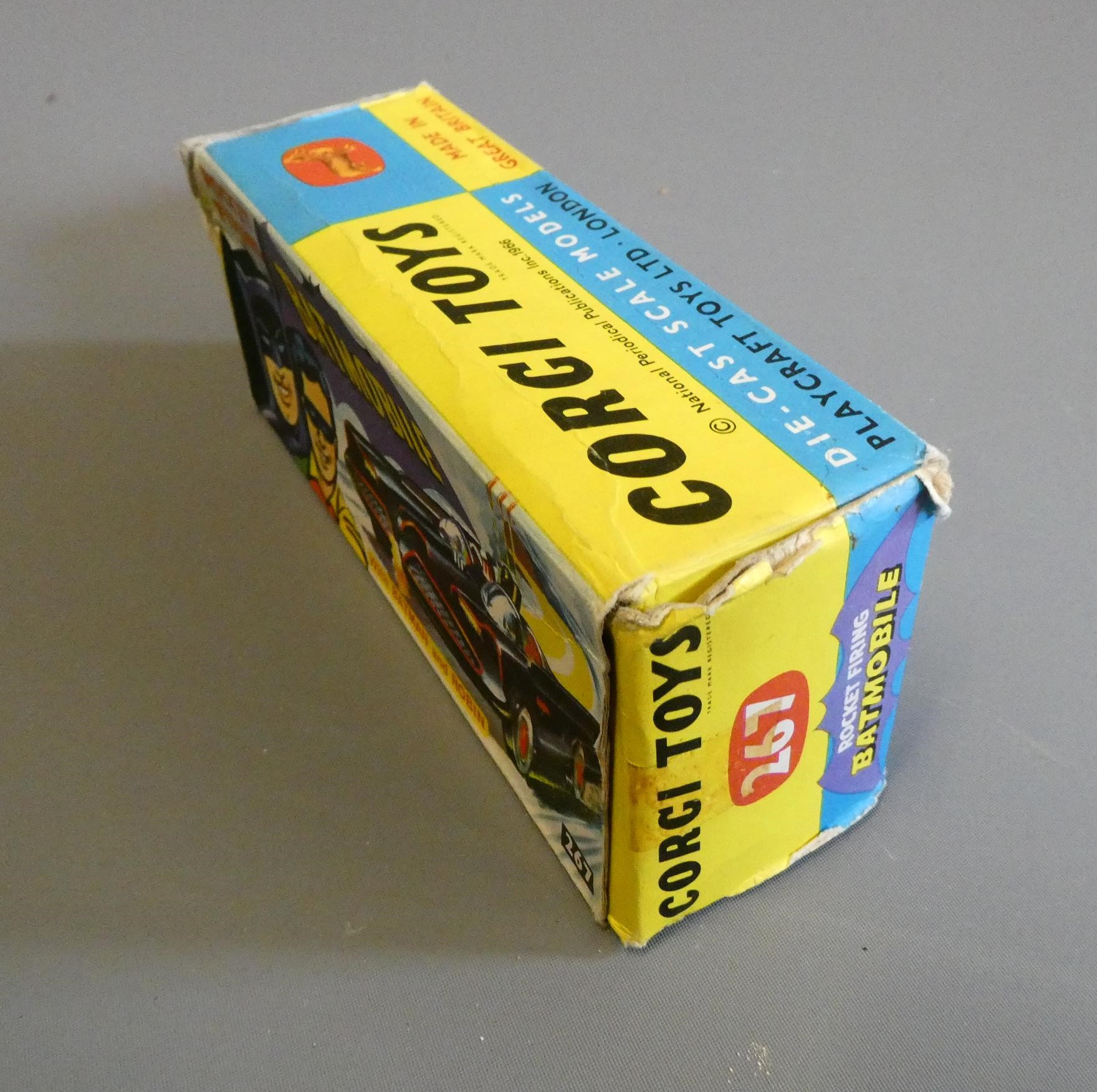Corgi 267 Batmobile 1966/7 version, Box has some wear to flaps, interior packing good, missing Image