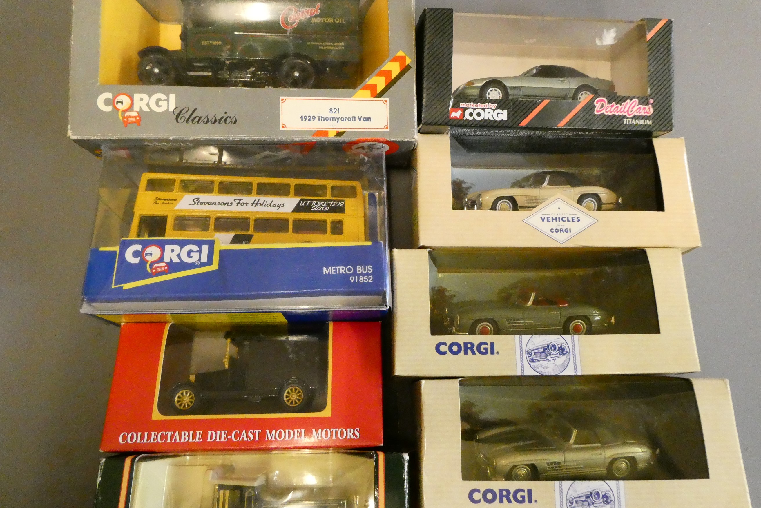 Late issues Corgi diecast vehicles including vans, bus and classic cars, all items boxed, excellent Image