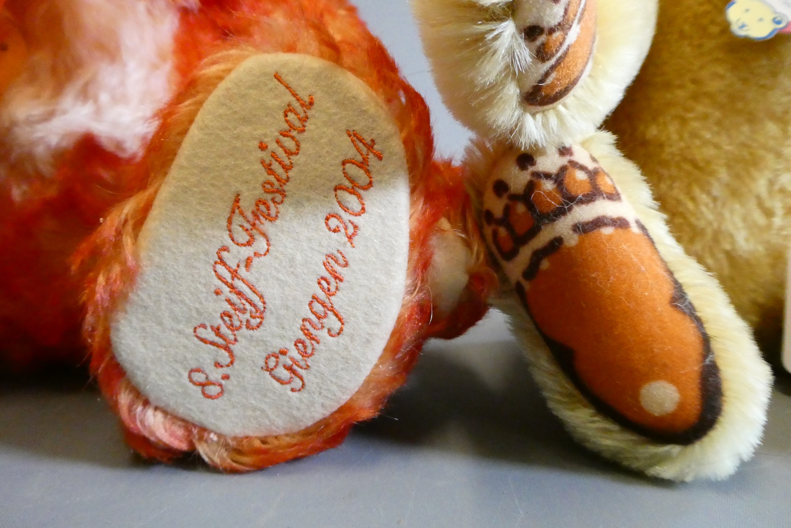 Two Steiff collectors bears, comprising a 33cm orange "Mommey" 8th Steiff Festival Giengen 2004 bear Image