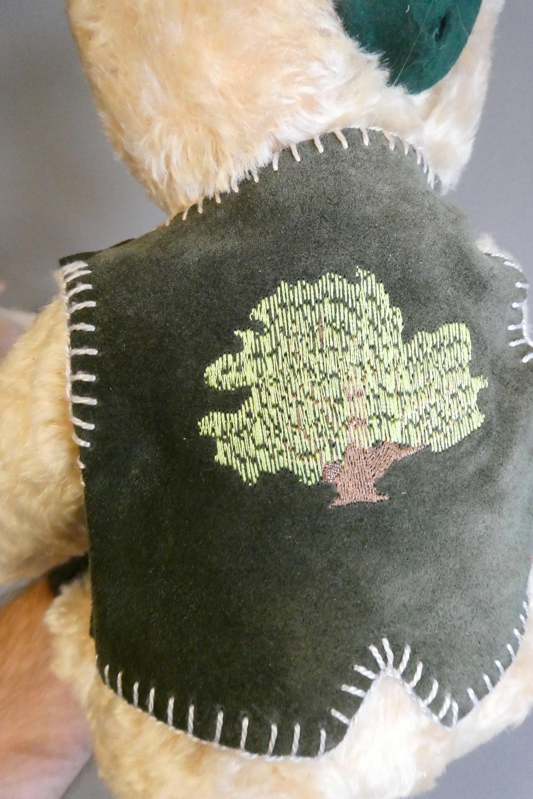 A Steiff Sherwood 2003 collectors bear, with green felt hat and waistcoat, 34cm (Est. plus 24% Image