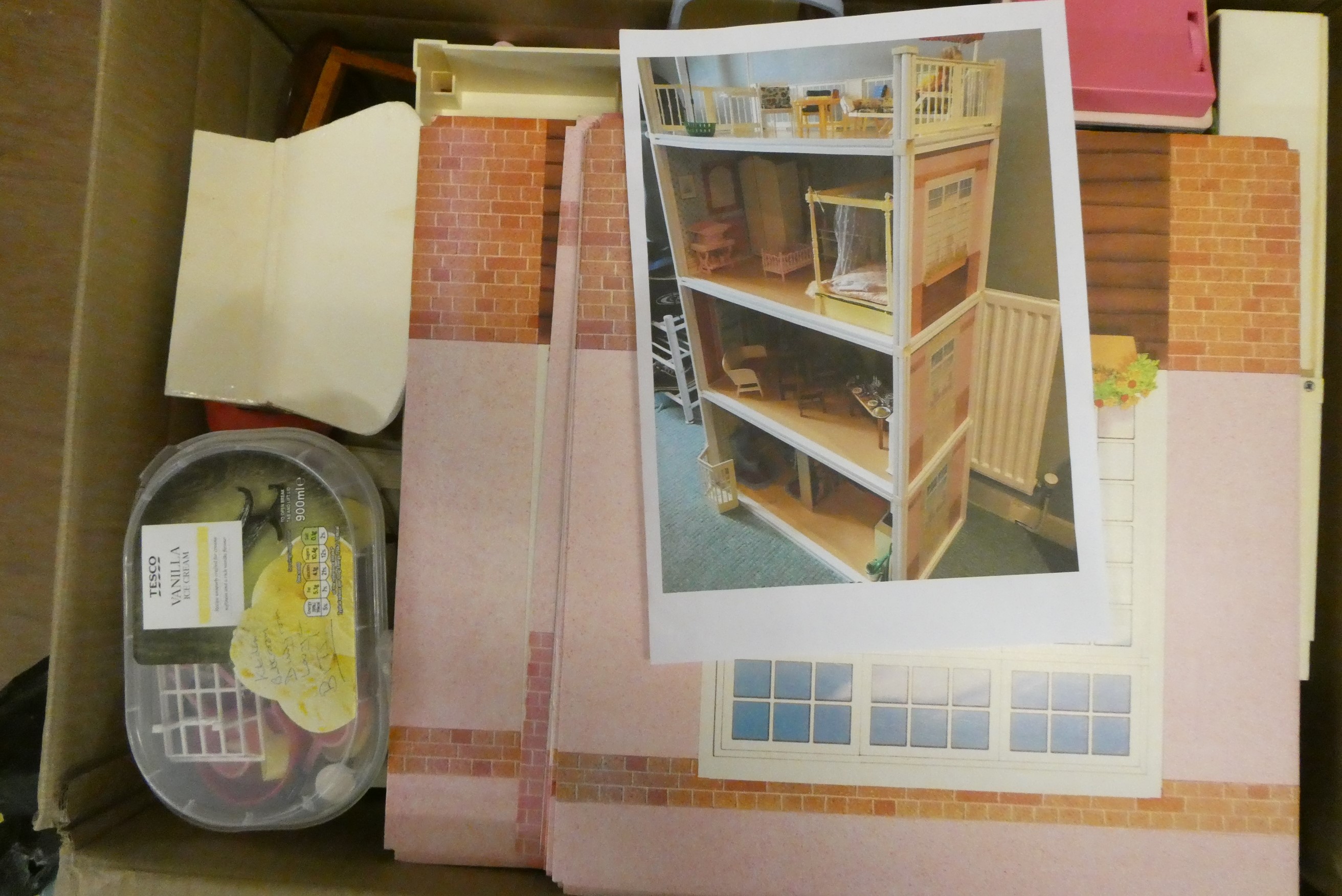 A collection of Sindy items, including one 033055X doll, a mixture of Sindy clothing, Sindy house Image