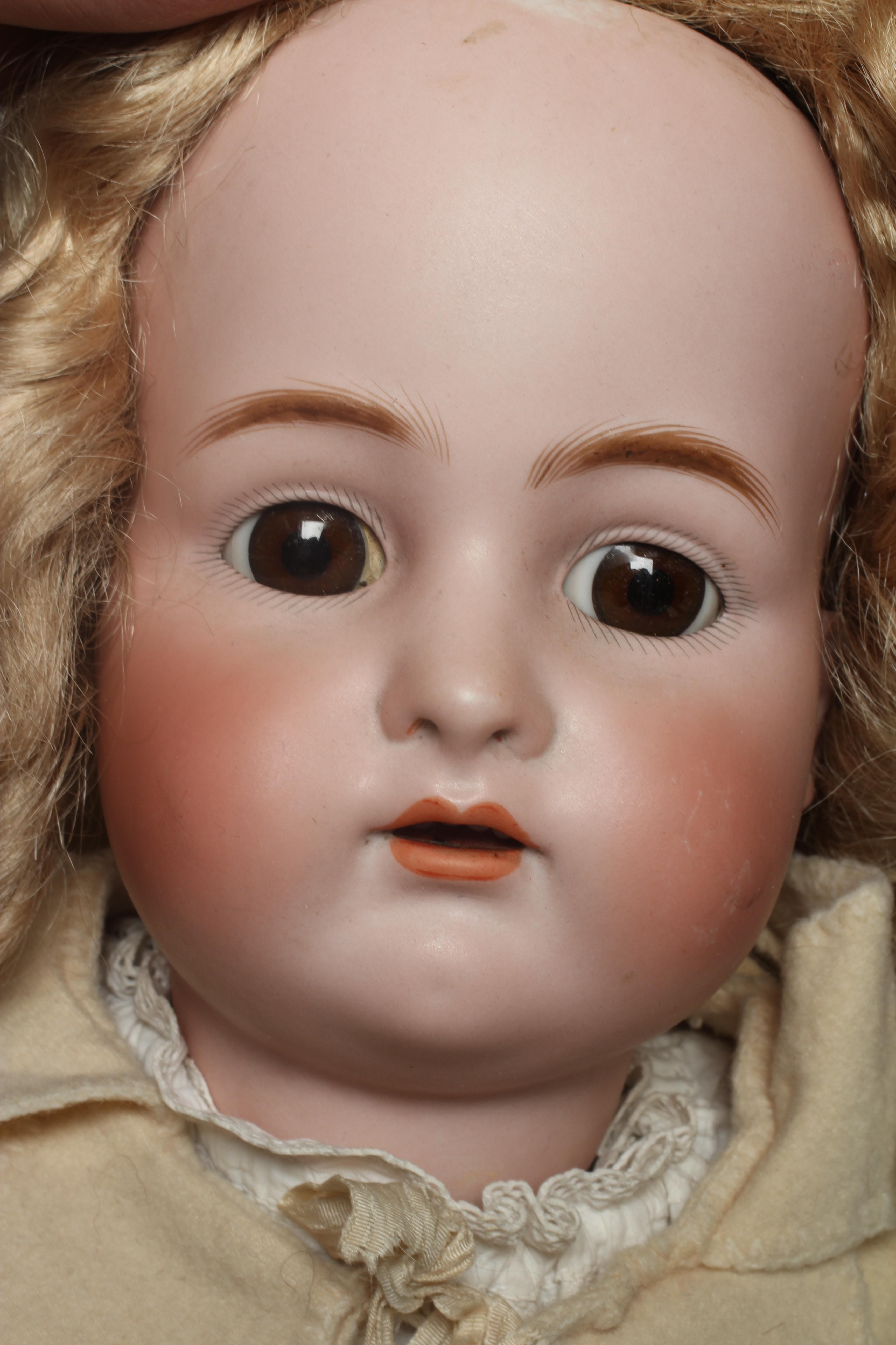 A Kammer & Reinhardt S&H bisque socket head doll Image