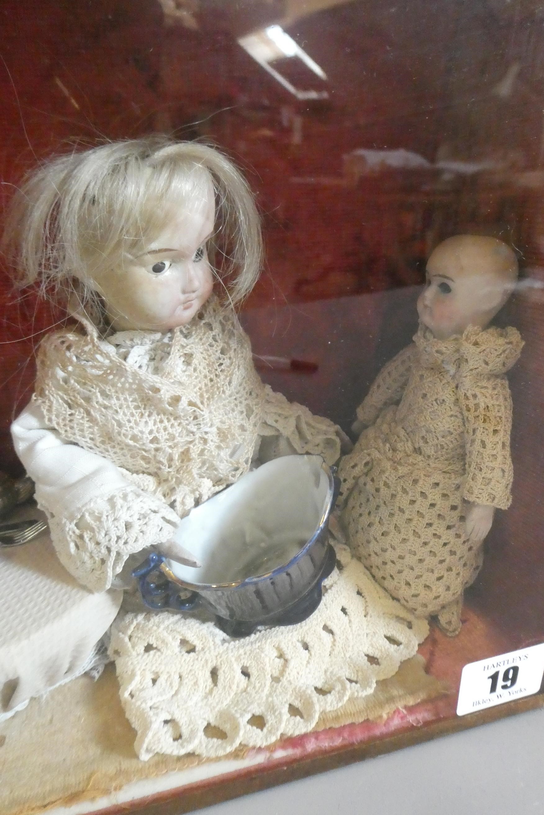 A cased and glazed diorama Image