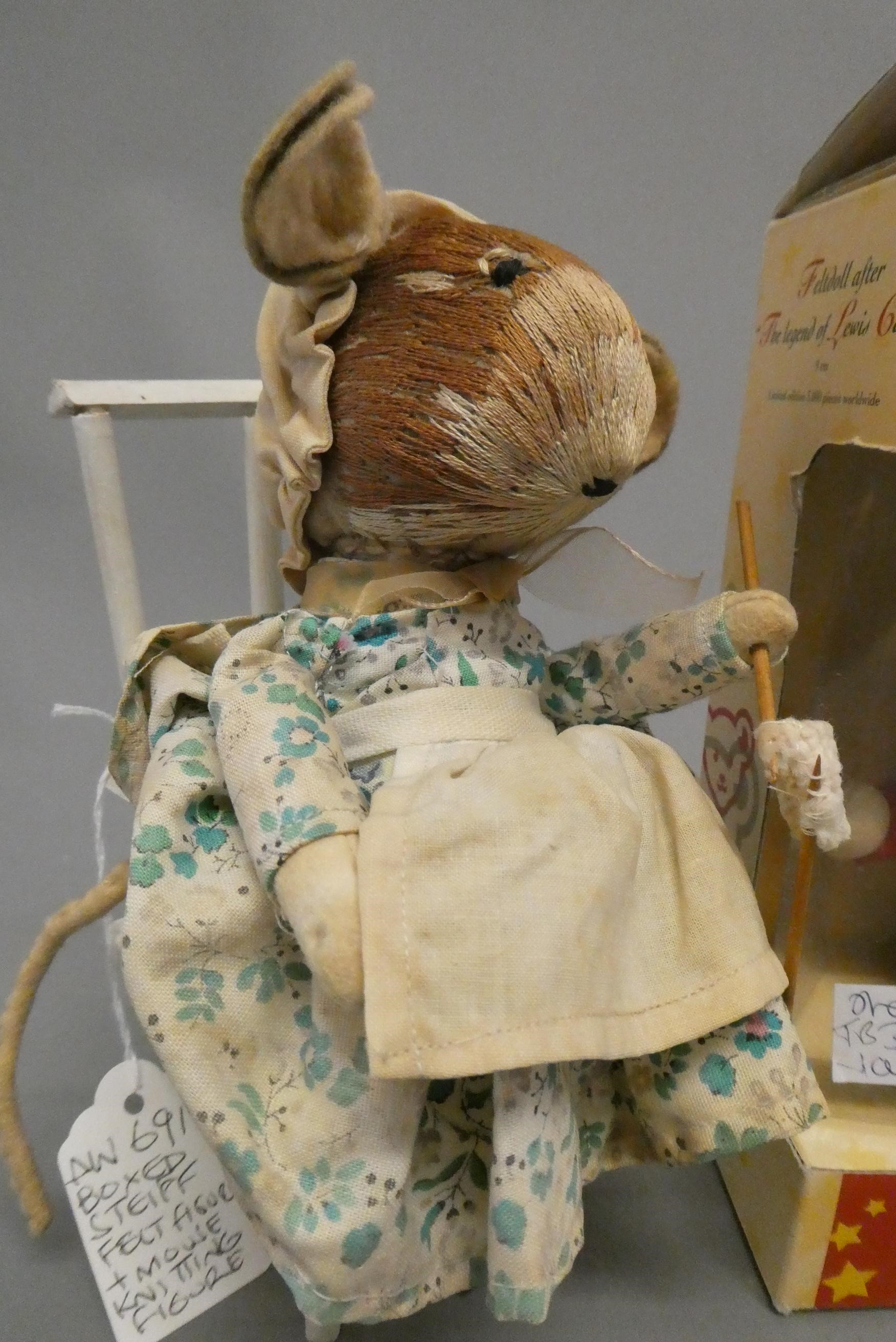 Two soft toys, comprising a boxed 9cm Steiff Humpty Dumpty "The Legend of Lewis Caroll" and a felt Image