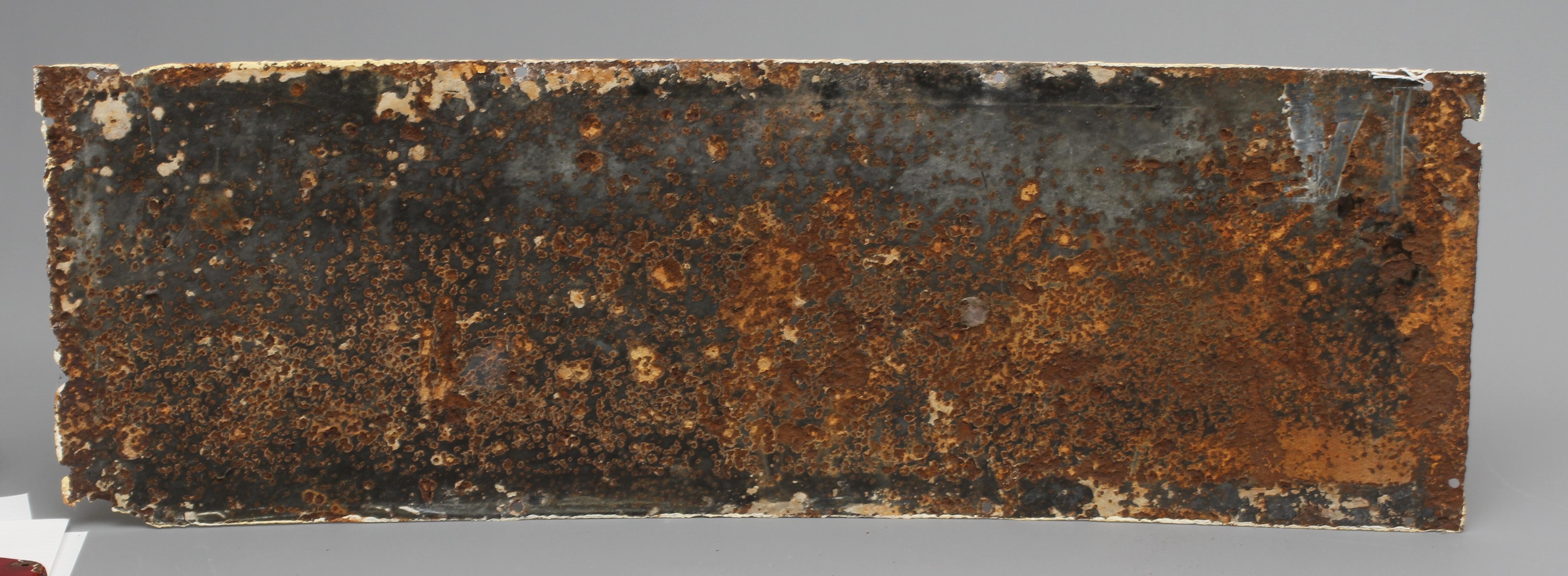 Wills's "Gold Flake" enamel advertising sign, 12" x 35 3/4" (Est. plus 24% buyer's premium inc. VAT) Image