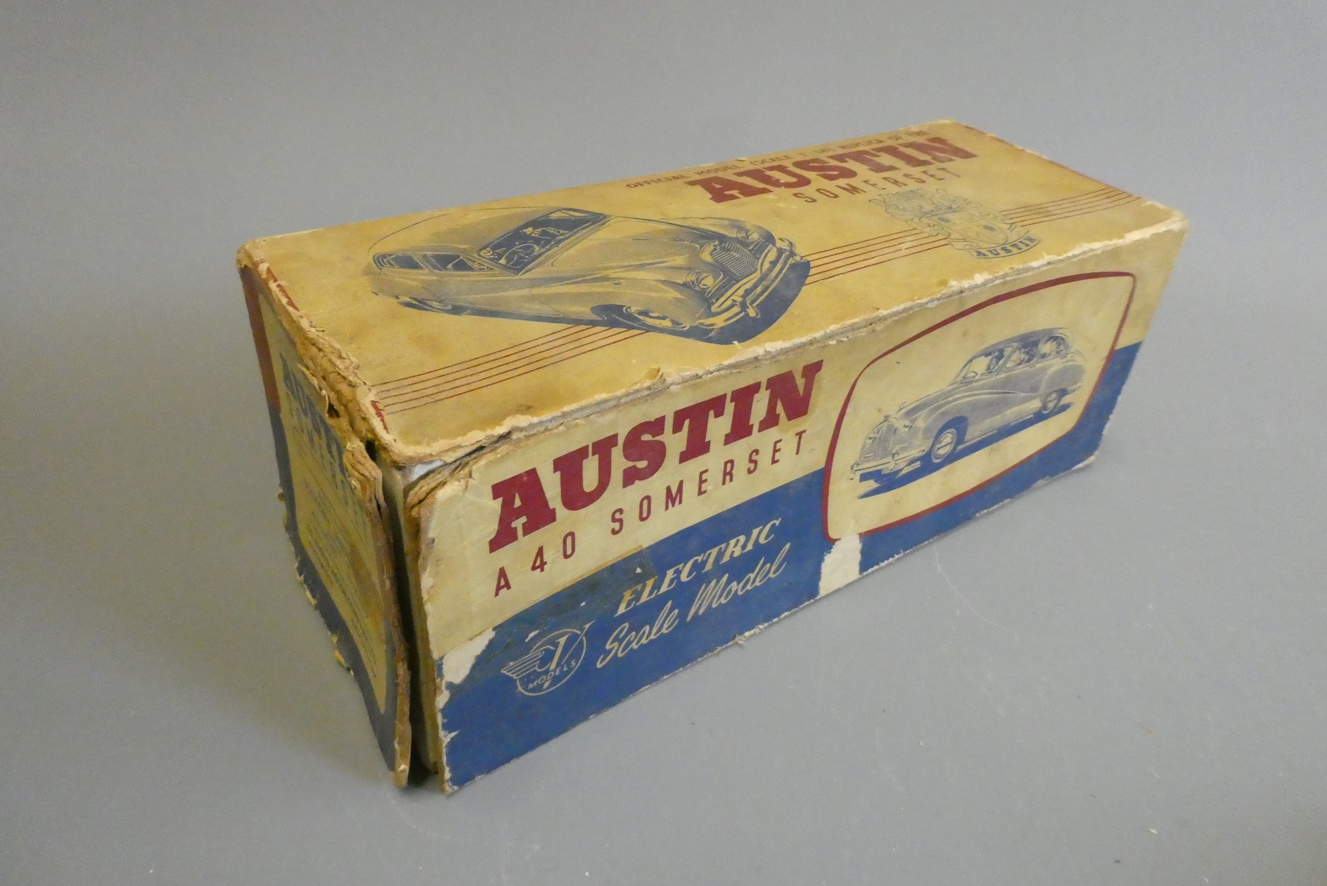 Victor Models Austin Somerset electric car, some parts detached, box at fault. Fair (Est. plus 24% Image