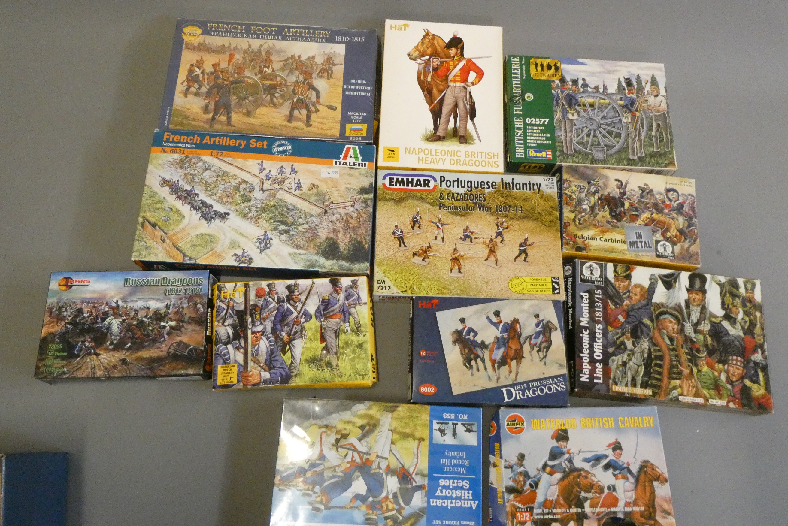 25mm Napoleonic war soldiers by various plastic kit makers, most items as new in boxes. unchecked Image