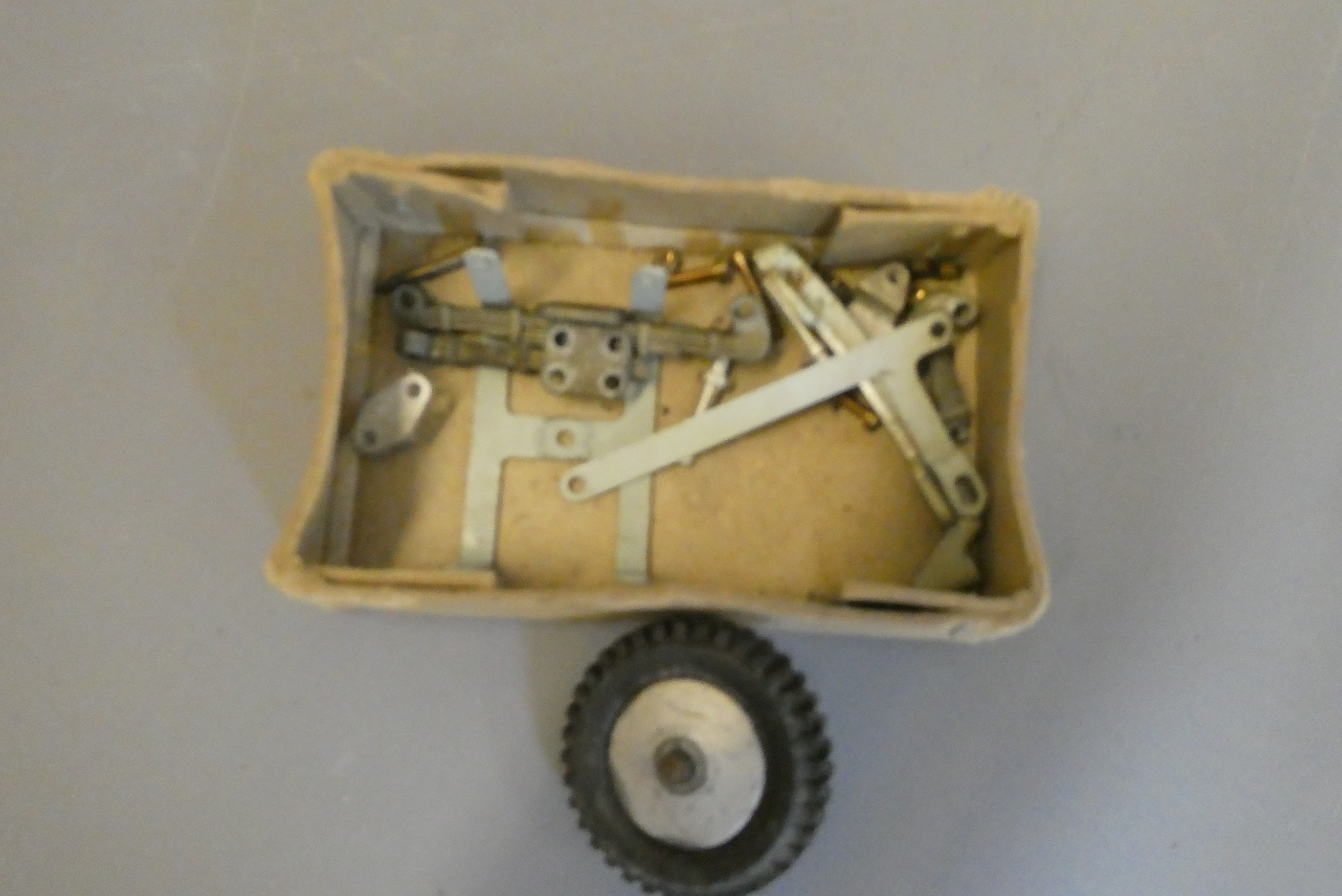 Shackleton clockwork Foden flatbed lorry finished in blue, clockwork motor missing, some parts loose Image