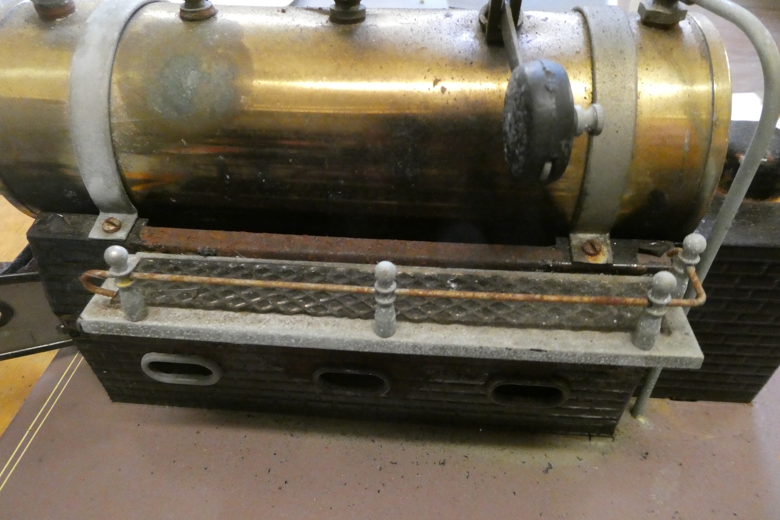 Fleischmann 130/2 spirit fired steam engine with workshop accessories Image