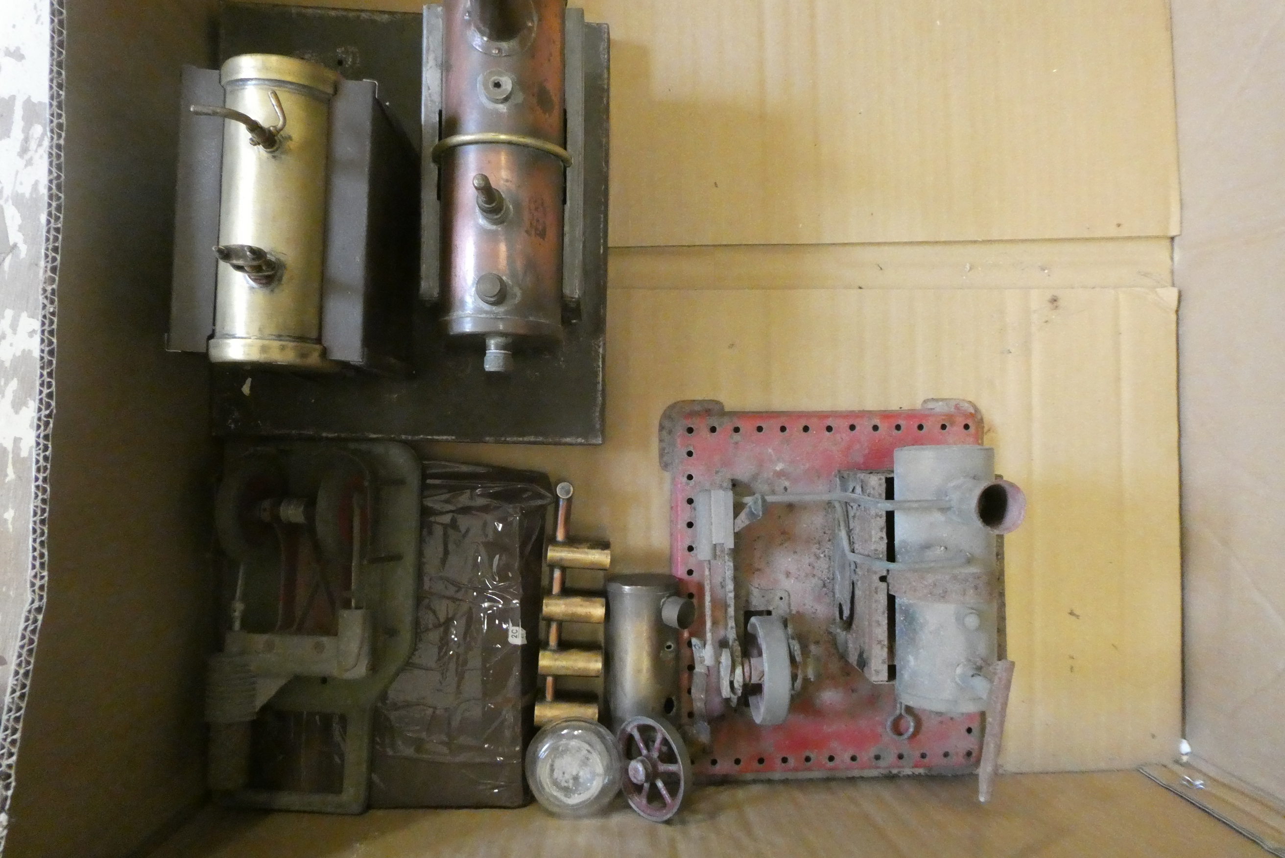 Playworn Mamod and steam boilers and other engine parts including DC Hot Air engine, most items poor Image