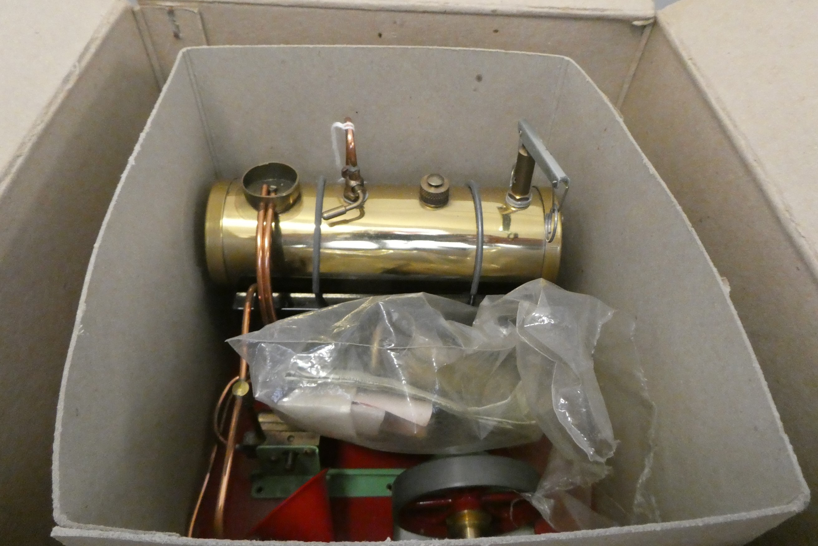 Mamod SE3 steam engine, boxed in excellent unused condition, box fair, model excellent to mint (Est. Image