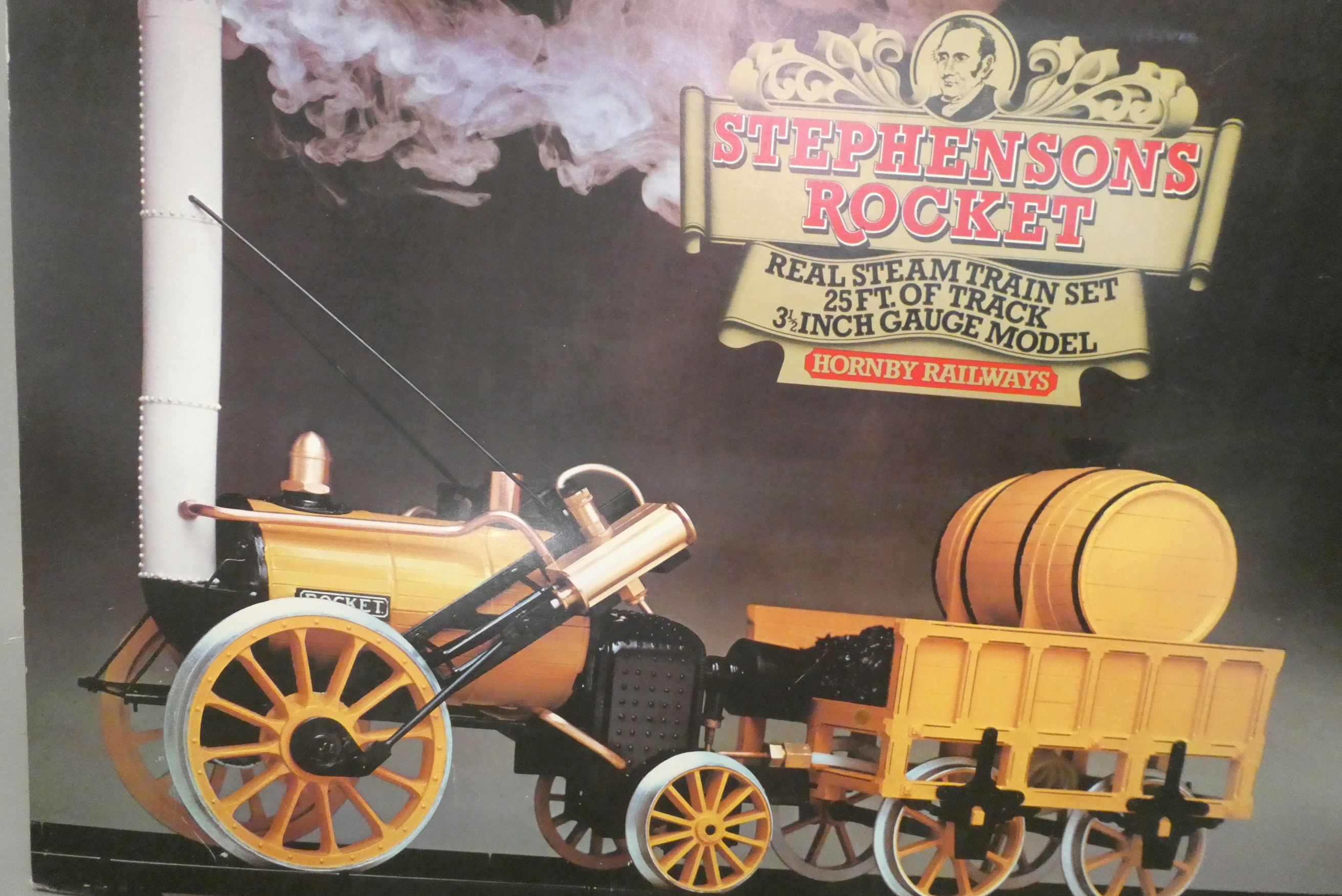 Unused Hornby 3 1/2" gauge steam Rocket locomotive, boxed with track and spare gas cylinder/ barrel, Image