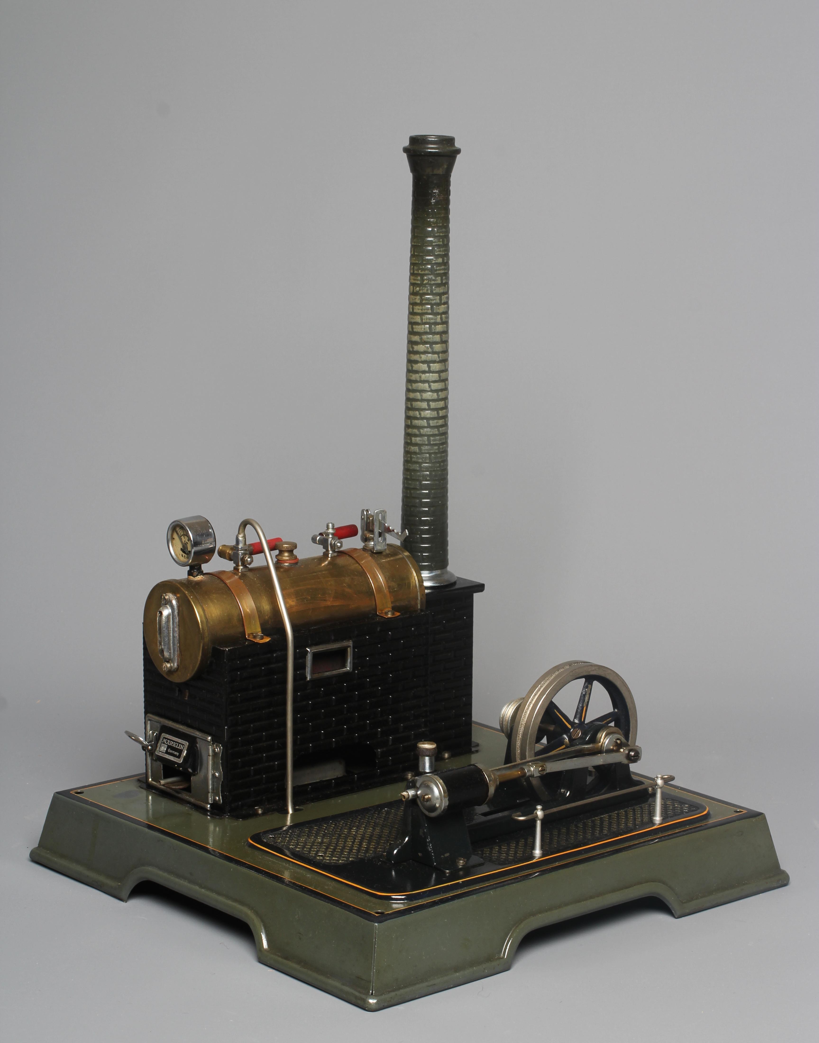Marklin stationary steam engine sprit fired boiler with reversing single cylinder engine on tin Image