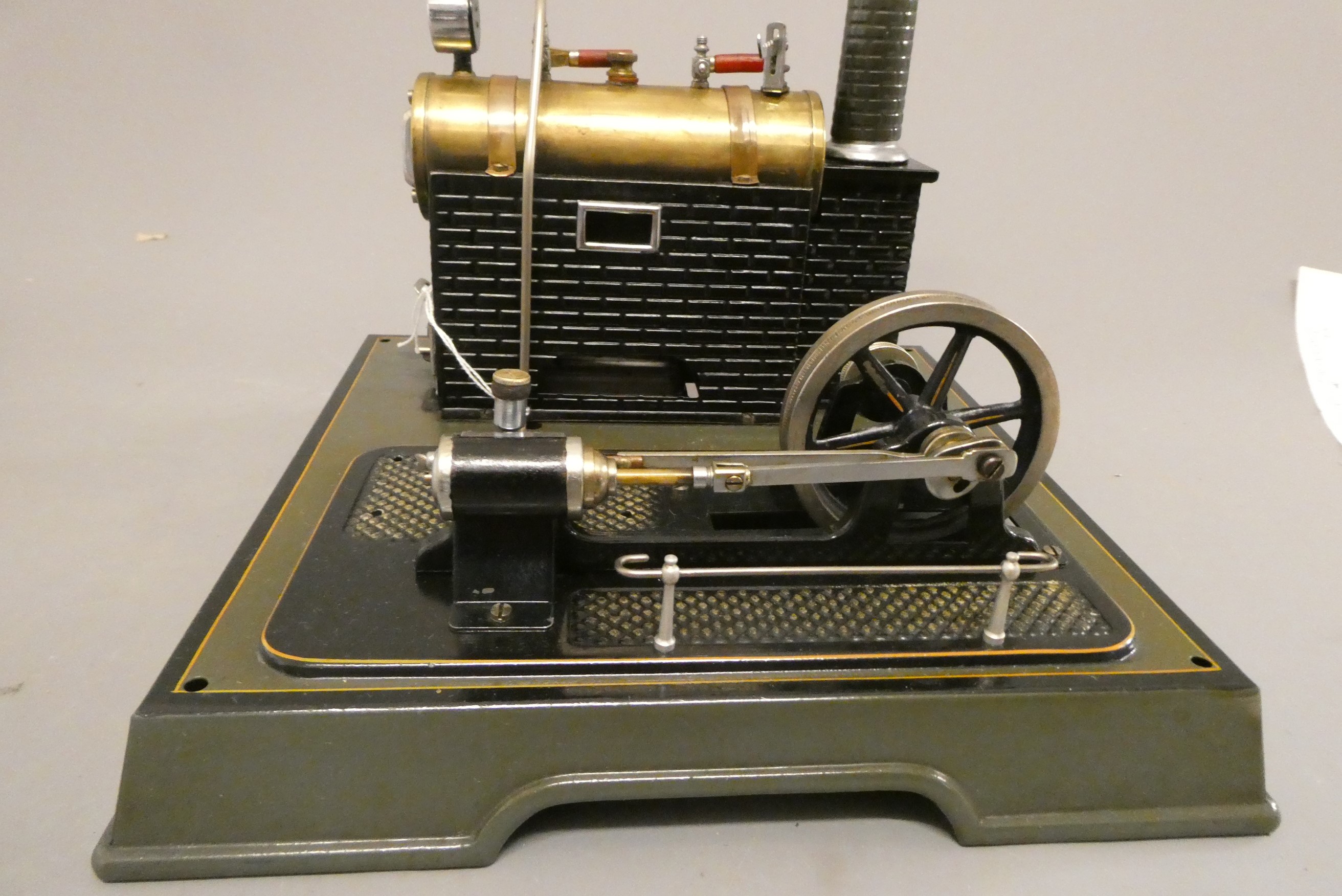 Marklin stationary steam engine sprit fired boiler with reversing single cylinder engine on tin Image