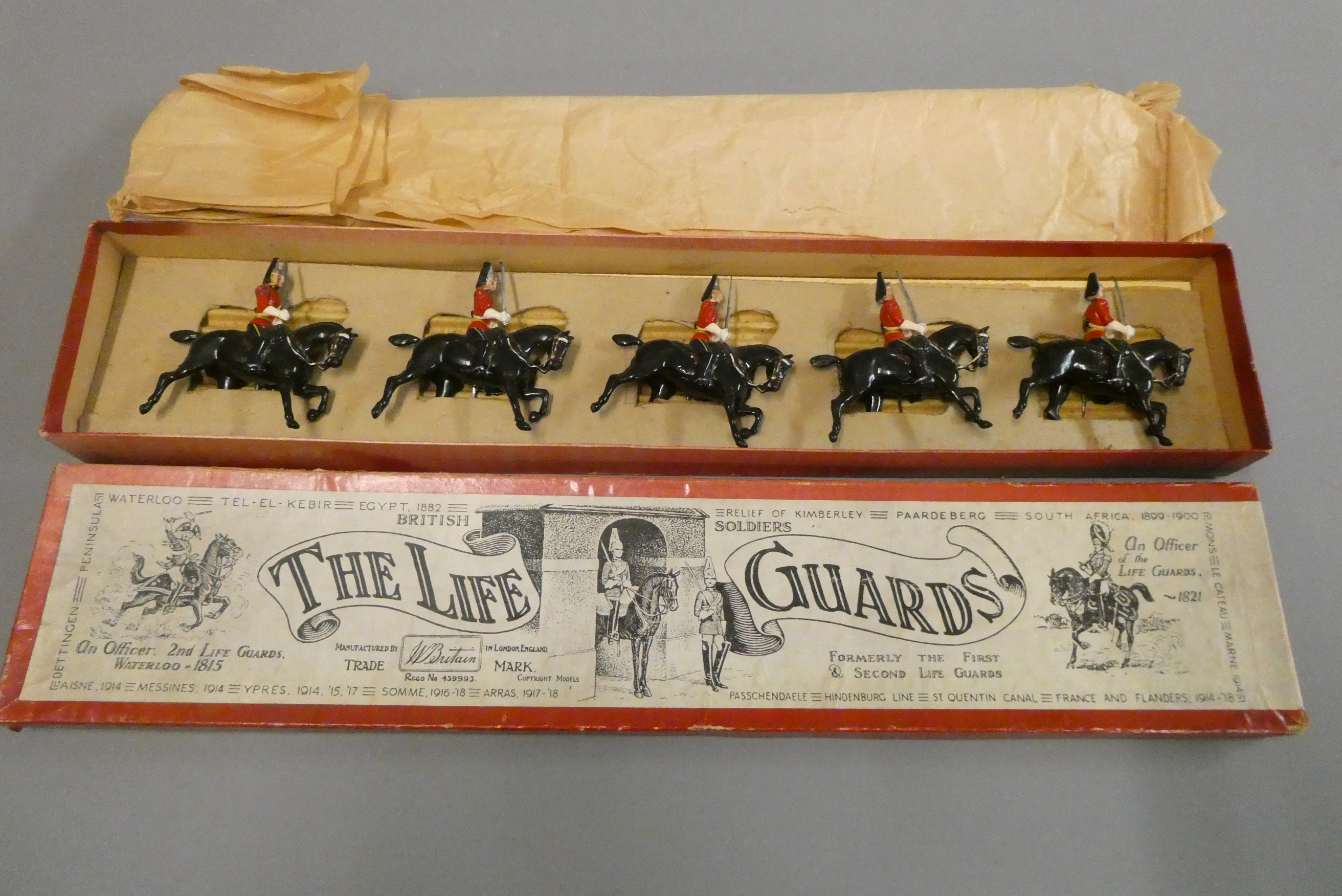 Britains "The Life Guards", five lifeguards on horseback at the trot, boxed, good (Est. plus 24% Image