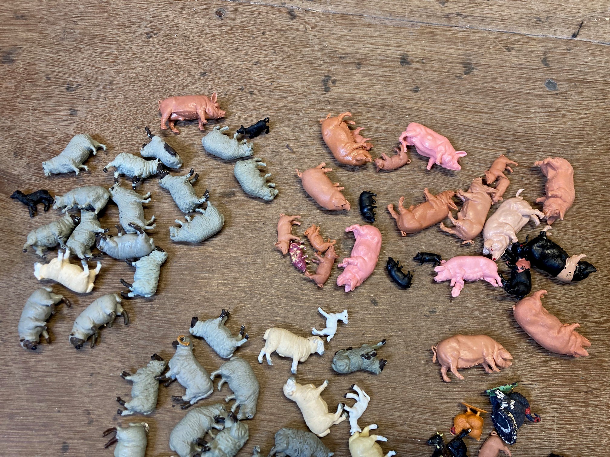 Larger quantity of mainly Britains plastic farm animals including cows, sheep and pigs, fair to good Image
