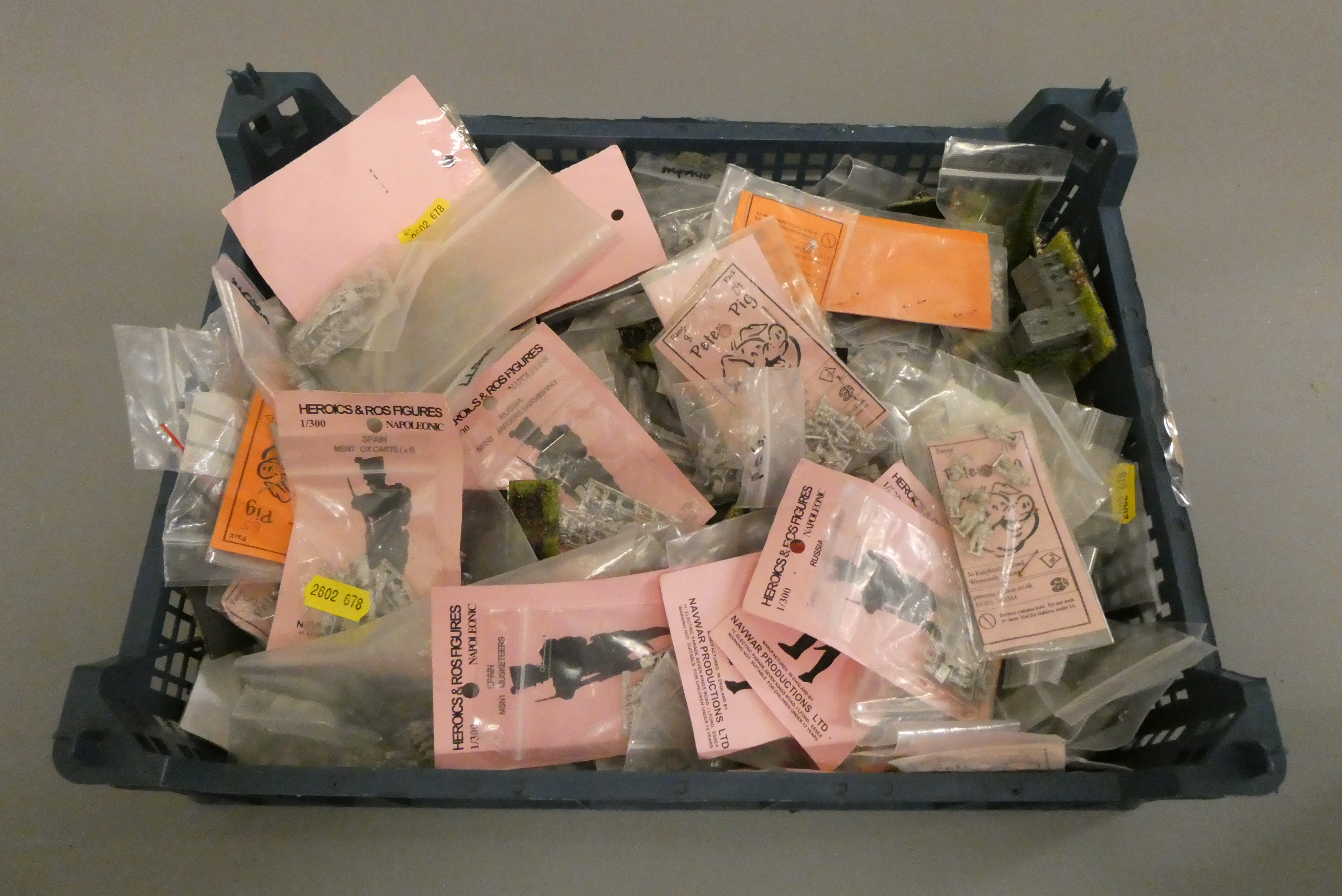 Large quantity of war gaming figures in 1:300 scale Image