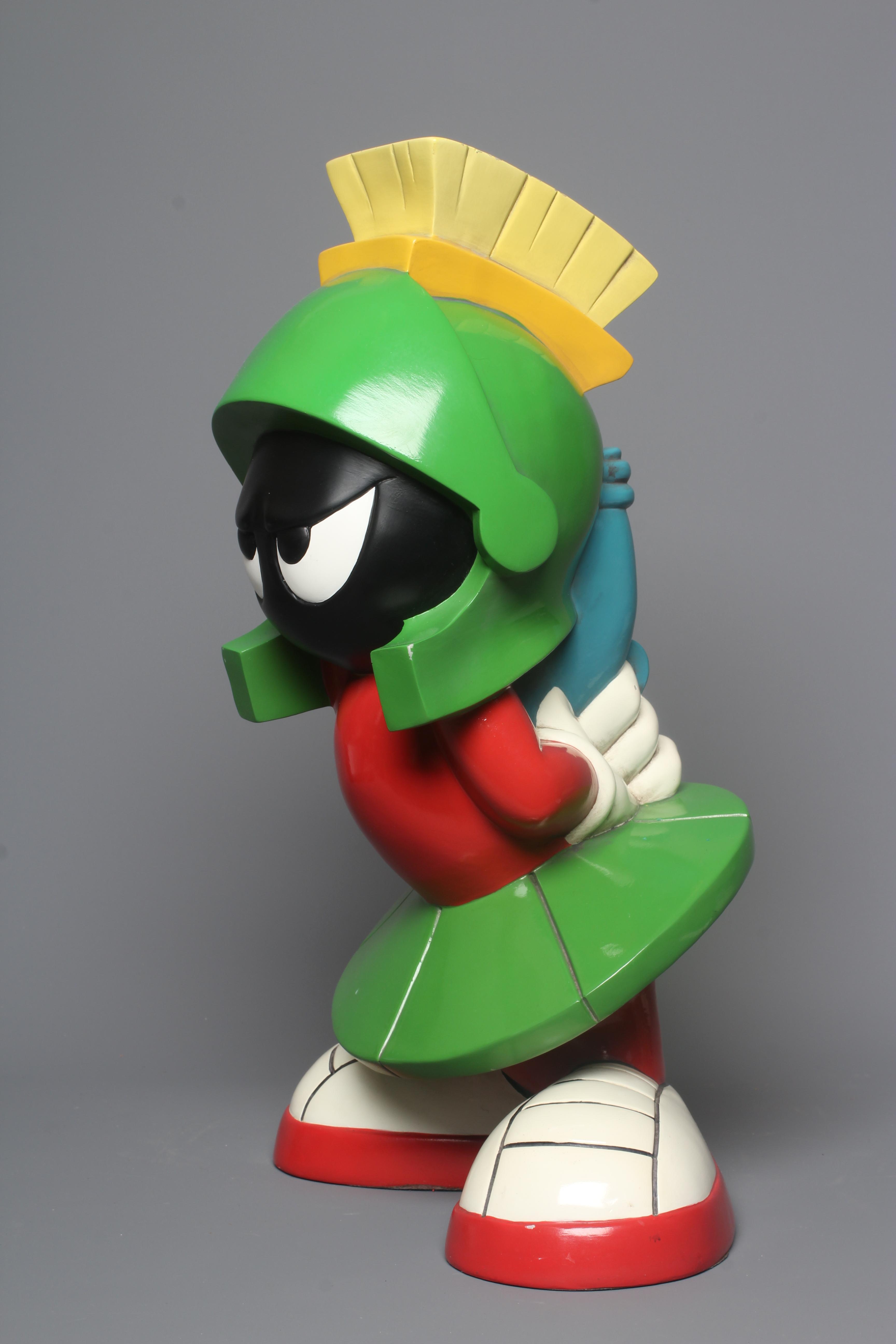 Large resin model of Marvin the Martian, some minor age wear and dust, good (Est. plus 24% buyer's Image