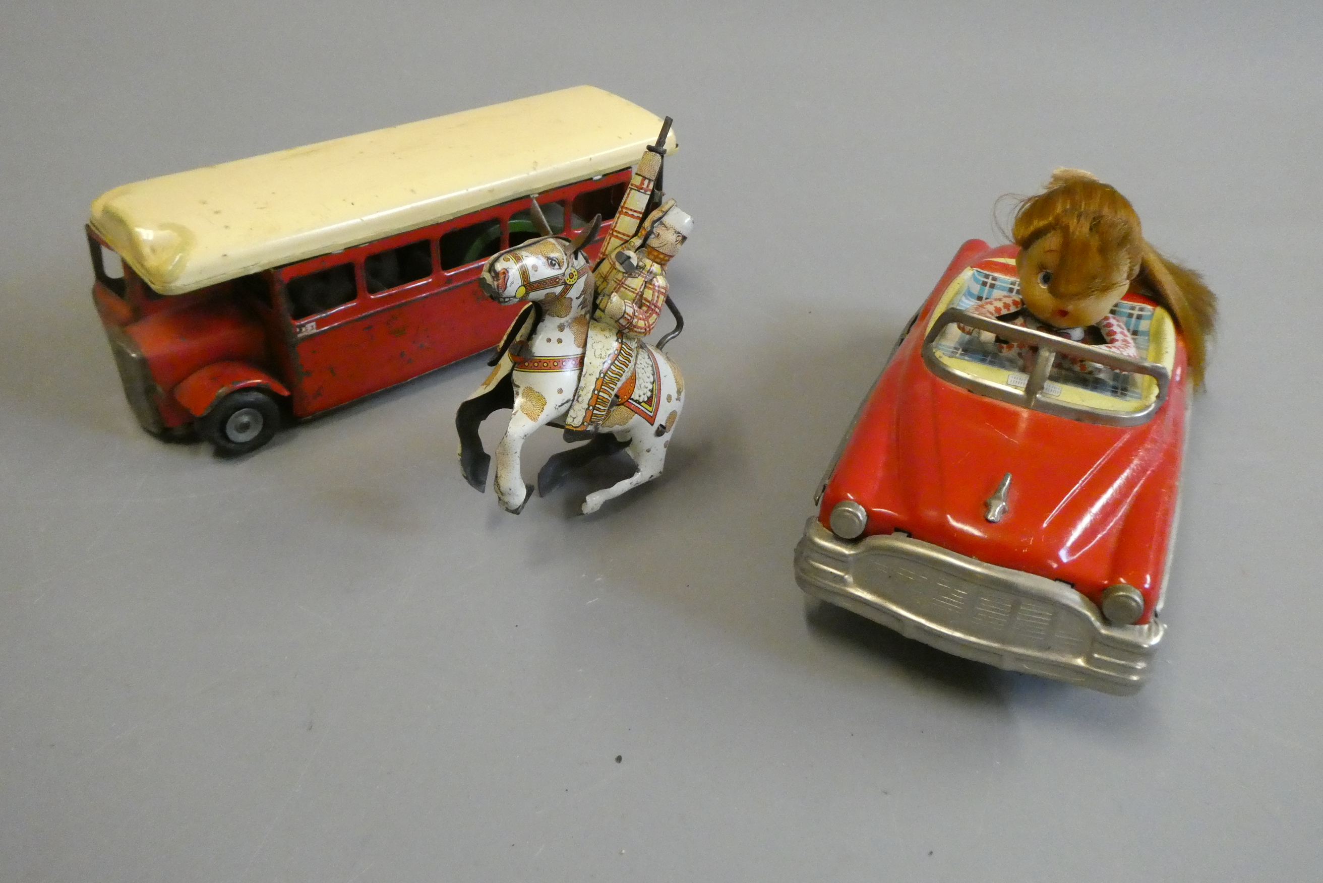 Minic Triang transport single decker bus with friction motor Image