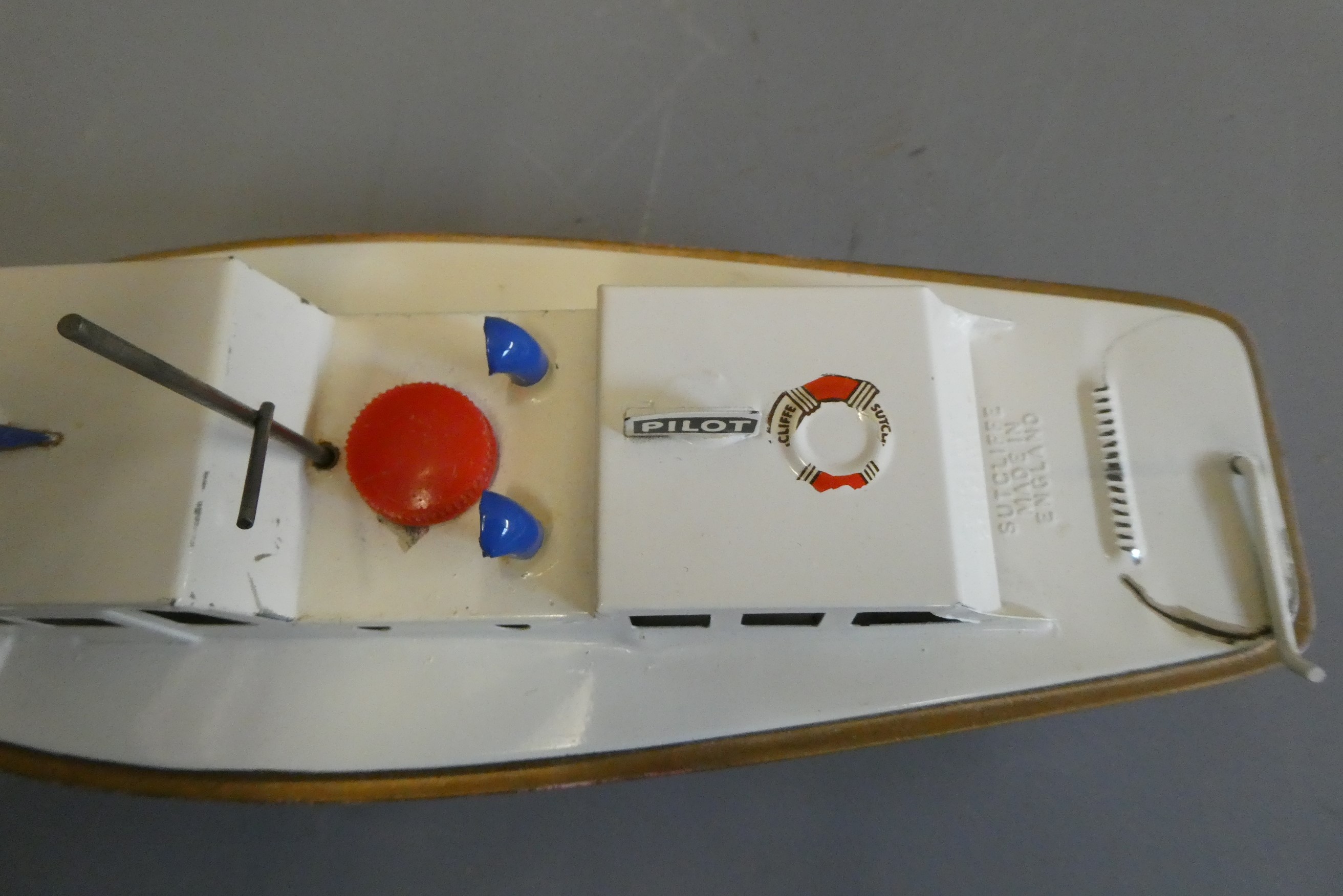 Sutcliffe clockwork Ocean pilot 'Jupiter', box good, model has some minor paint scratches, otherwise Image