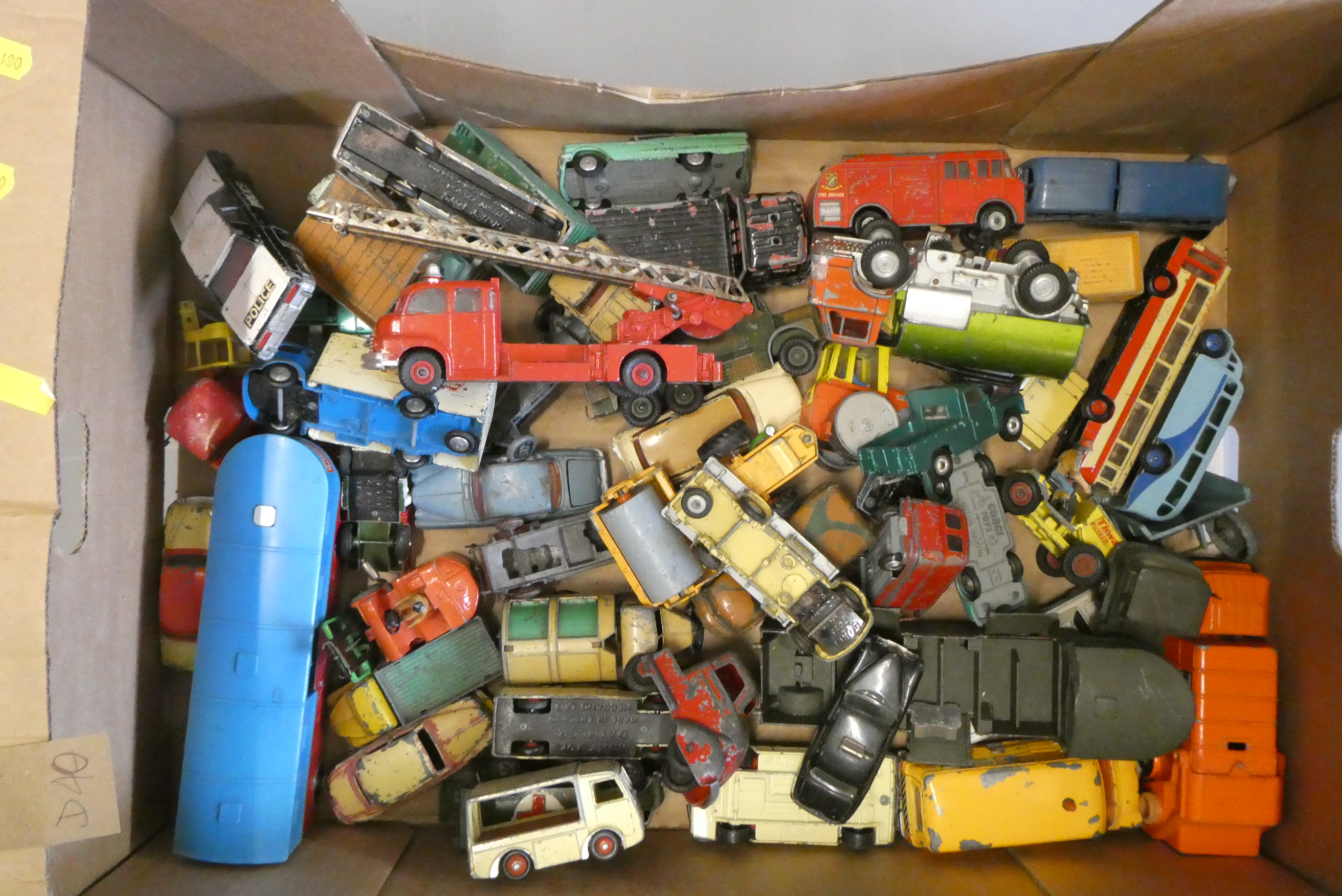 Unboxed playworn diecast vehicles, most items have damage, paint or parts missing, poor (Est. plus Image