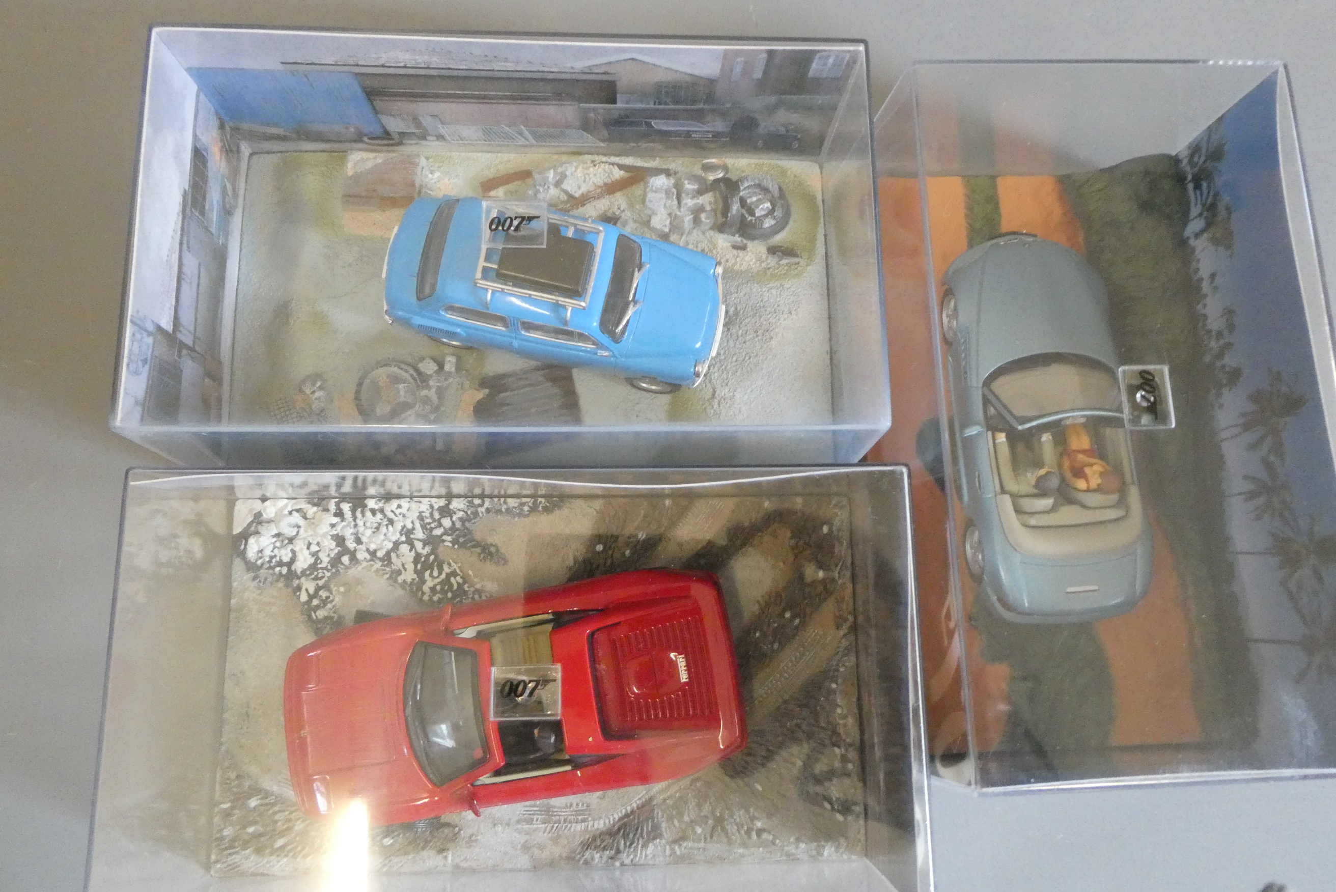 Three Fabbri James Bond Golden Eye comprising BMW Z3, ZAZ 965a and Ferrari F355, all items boxed, Image