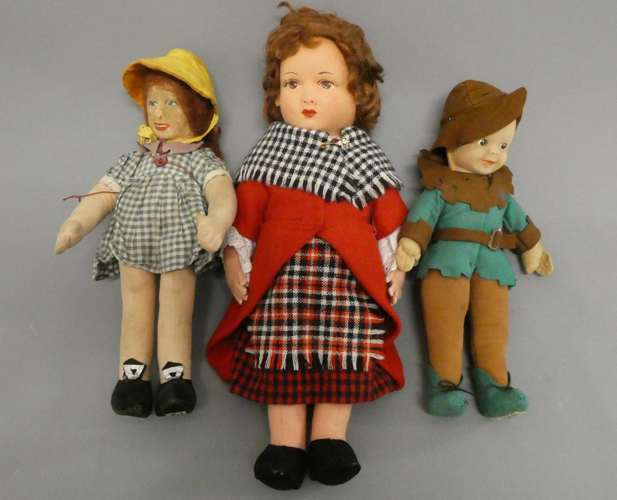 Three felt dolls Image
