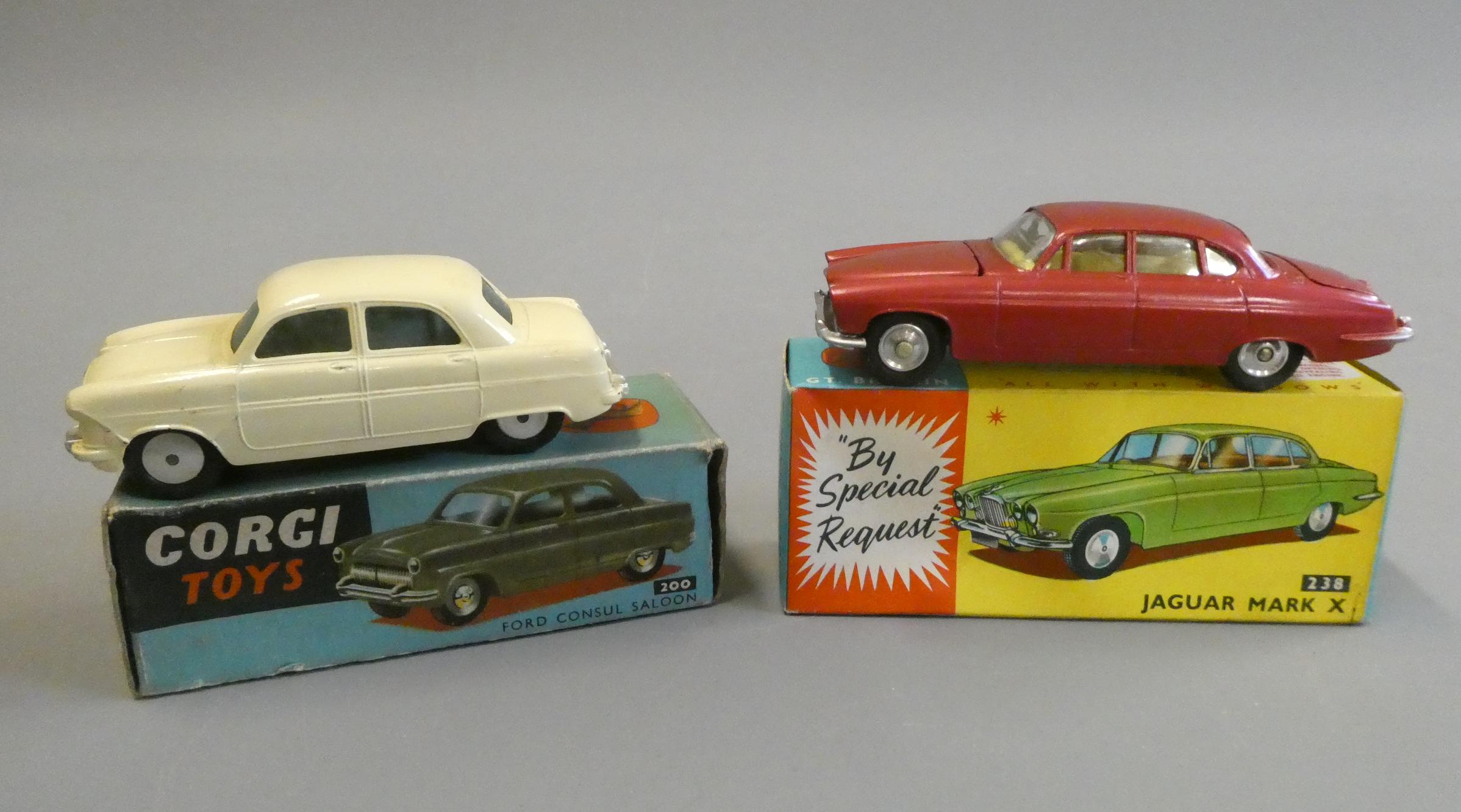 Corgi 238 Jaguar Mark-X finished in red Image