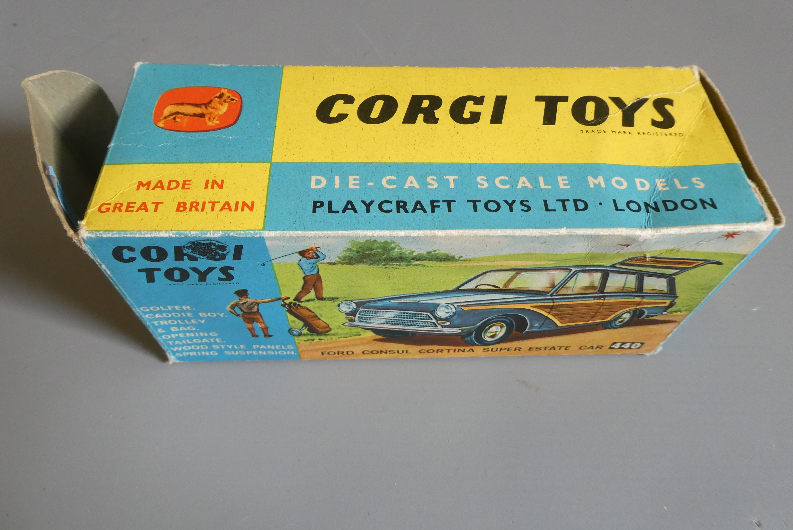Corgi 440 Ford Consul Cortina with Golfer, box fair/good, model and figures excellent (Est. plus 24% Image