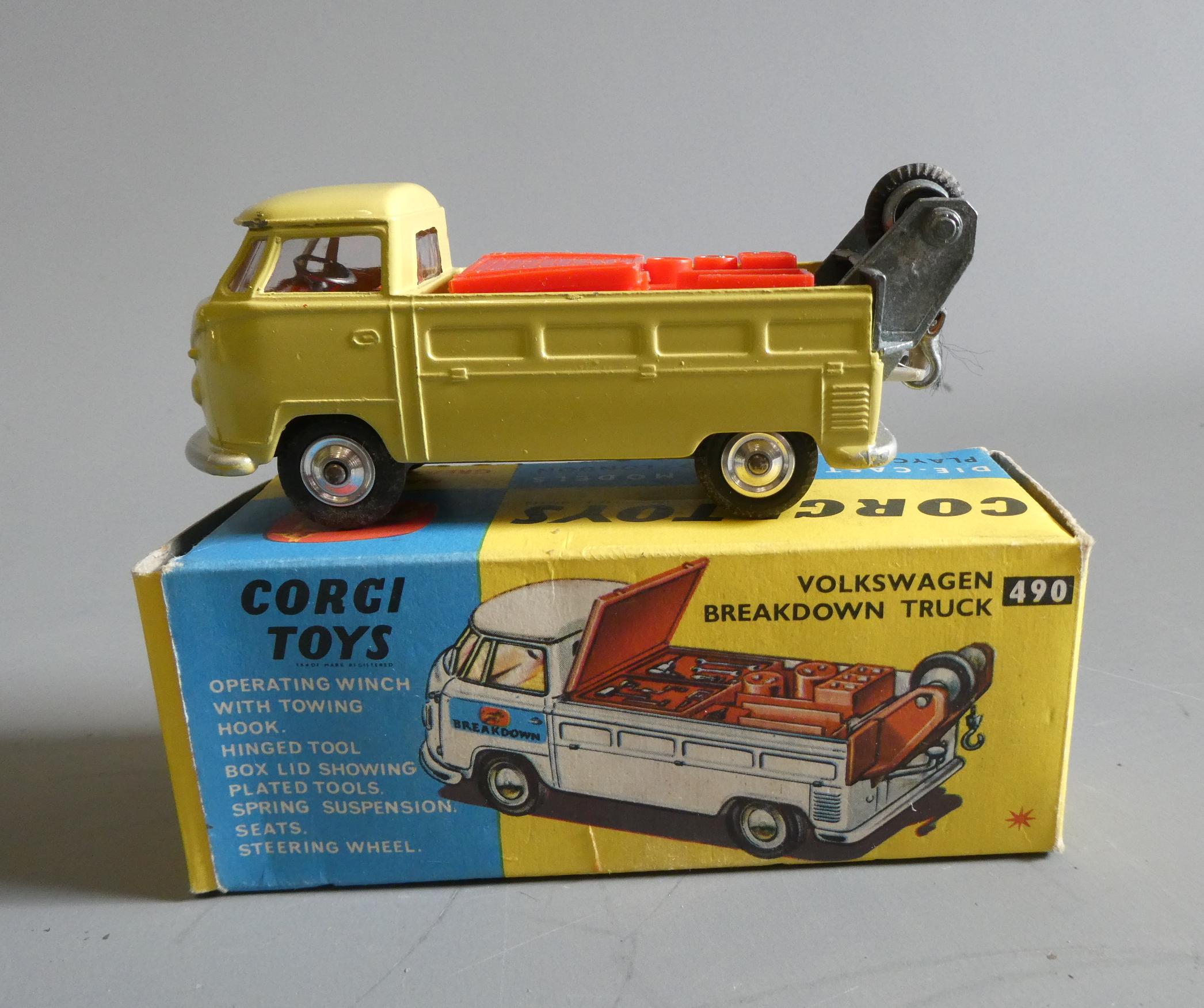 Corgi 490 VW breakdown truck, box good, model excellent (Est. plus 24% buyer's premium inc. VAT) Image