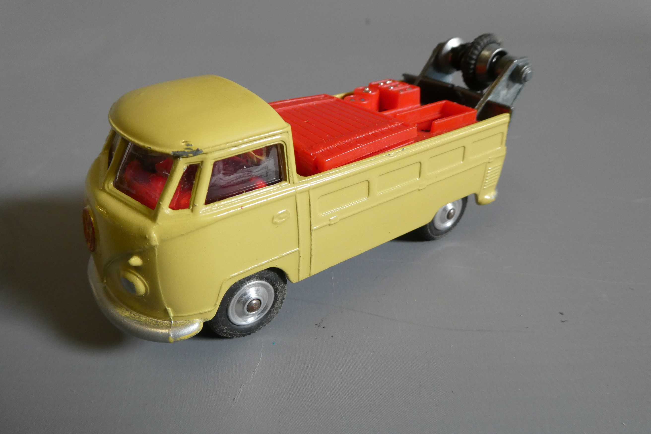 Corgi 490 VW breakdown truck, box good, model excellent (Est. plus 24% buyer's premium inc. VAT) Image