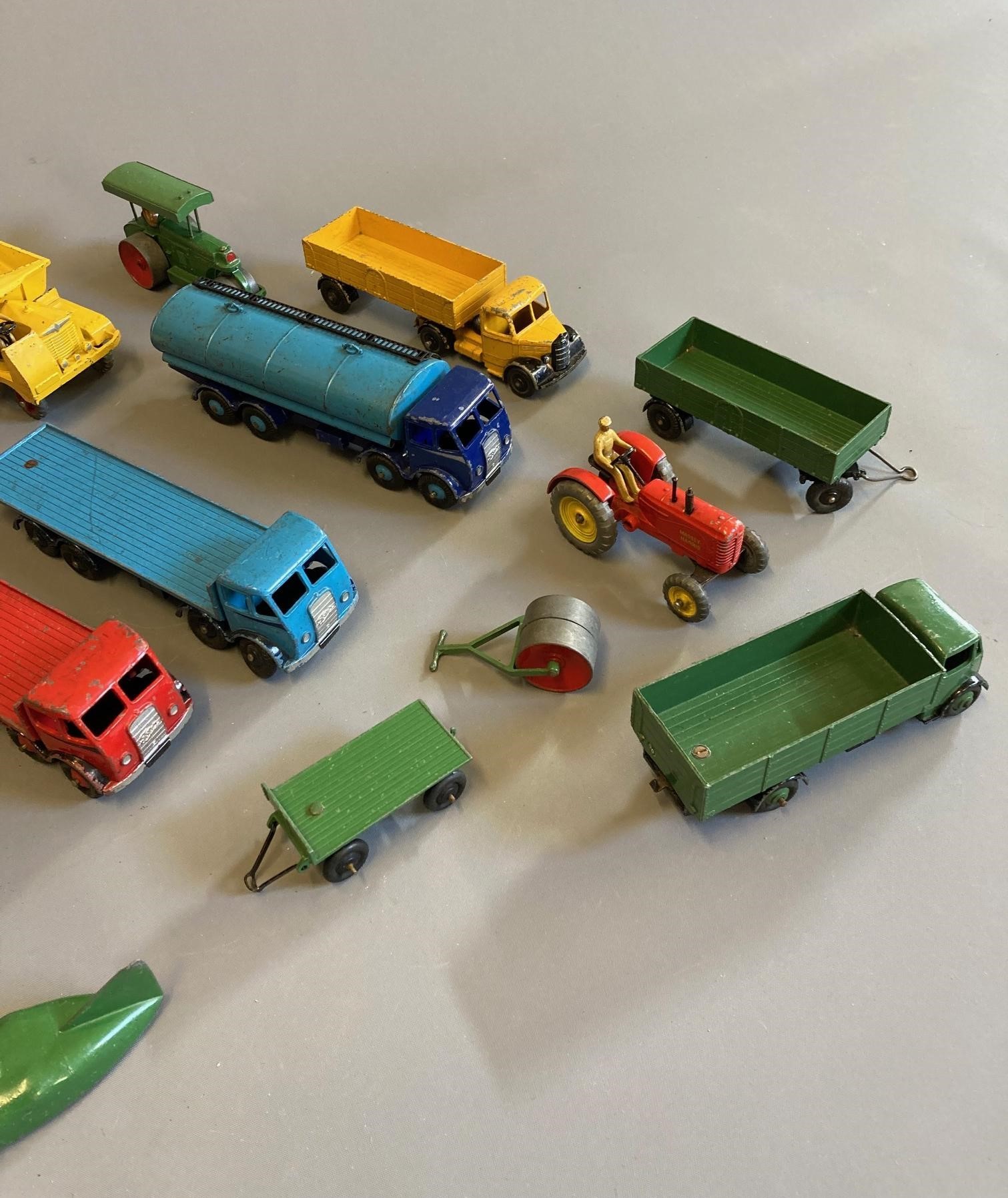 Unboxed Dinky commercial vehicles including Foden flatbed lorries and tracked vehicles, most items Image
