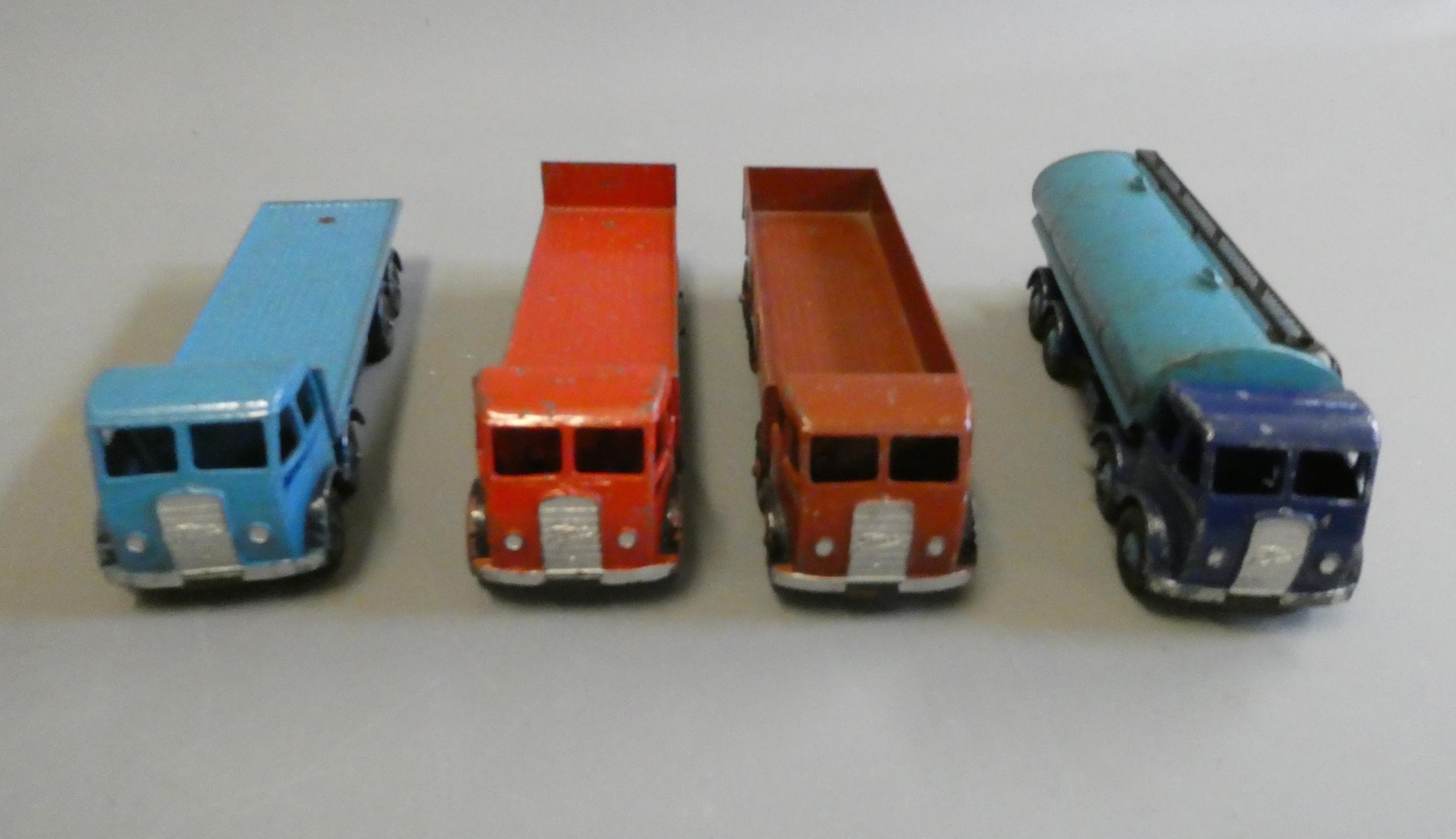 Unboxed Dinky commercial vehicles including Foden flatbed lorries and tracked vehicles, most items Image