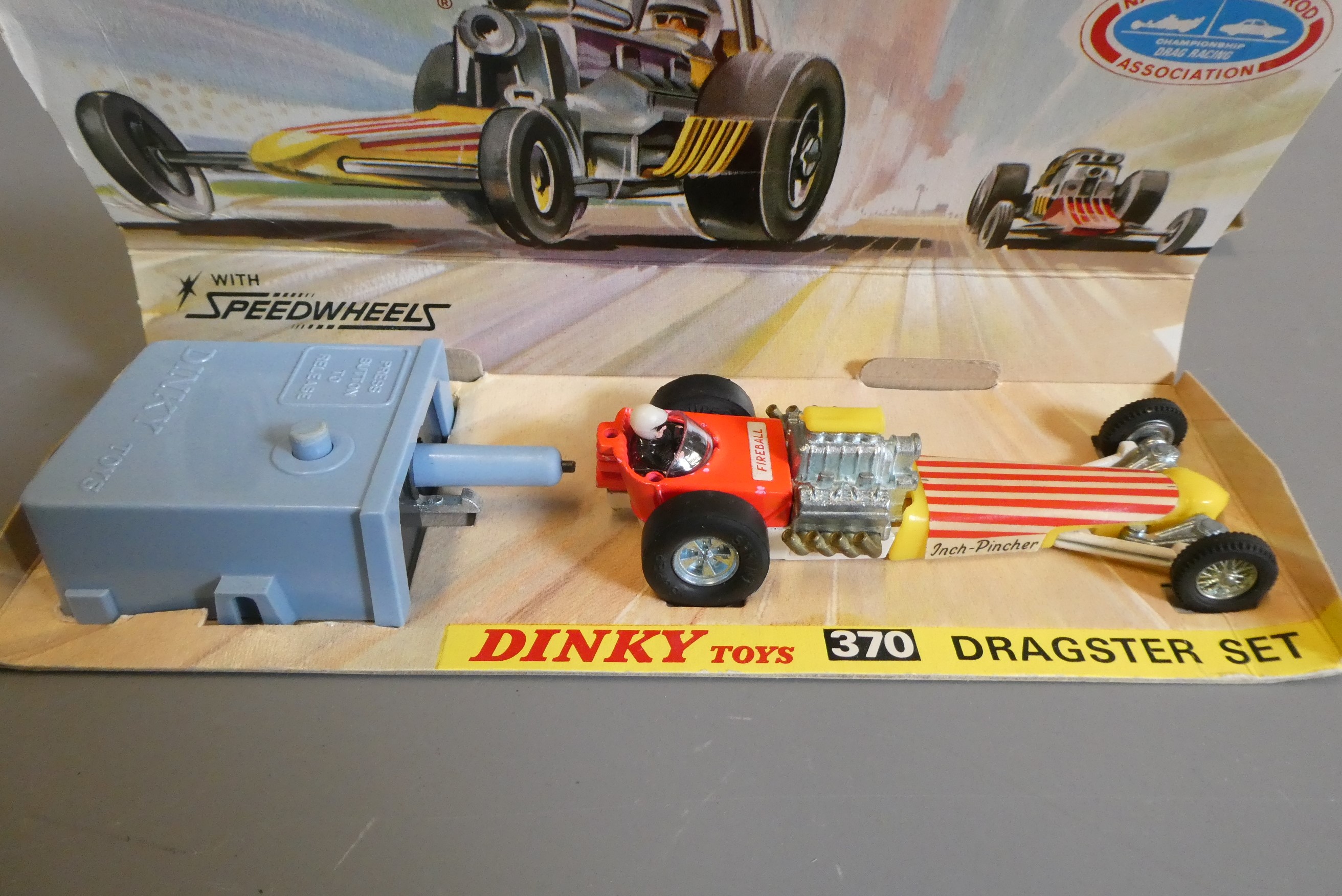 Dinky 370 Dragster and 200 Mantra 630, both items boxed, boxes fair/good, models good+ (Est. plus Image