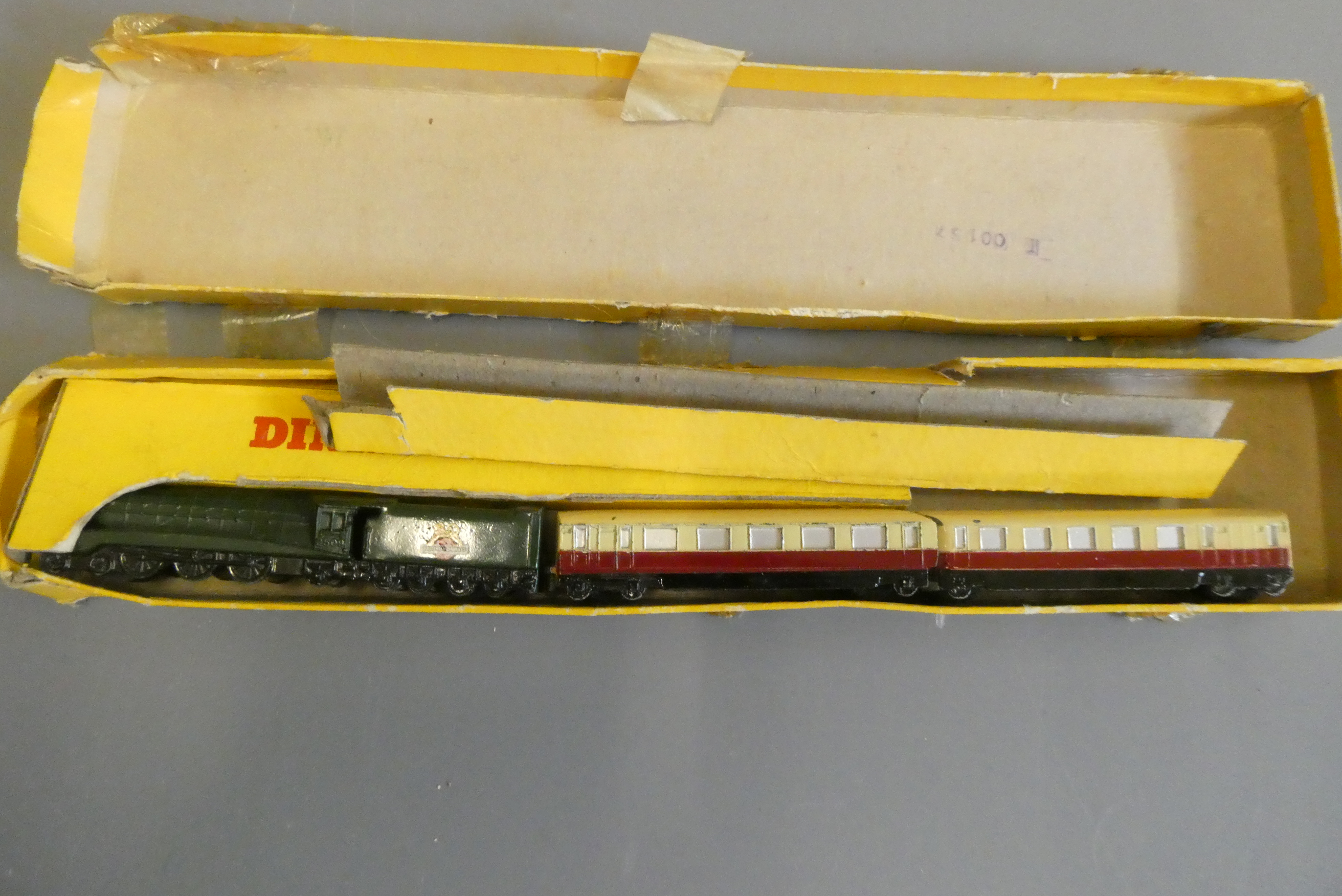 Dinky 798 British Railways Express passenger train, box poor, model good (Est. plus 24% buyer's Image
