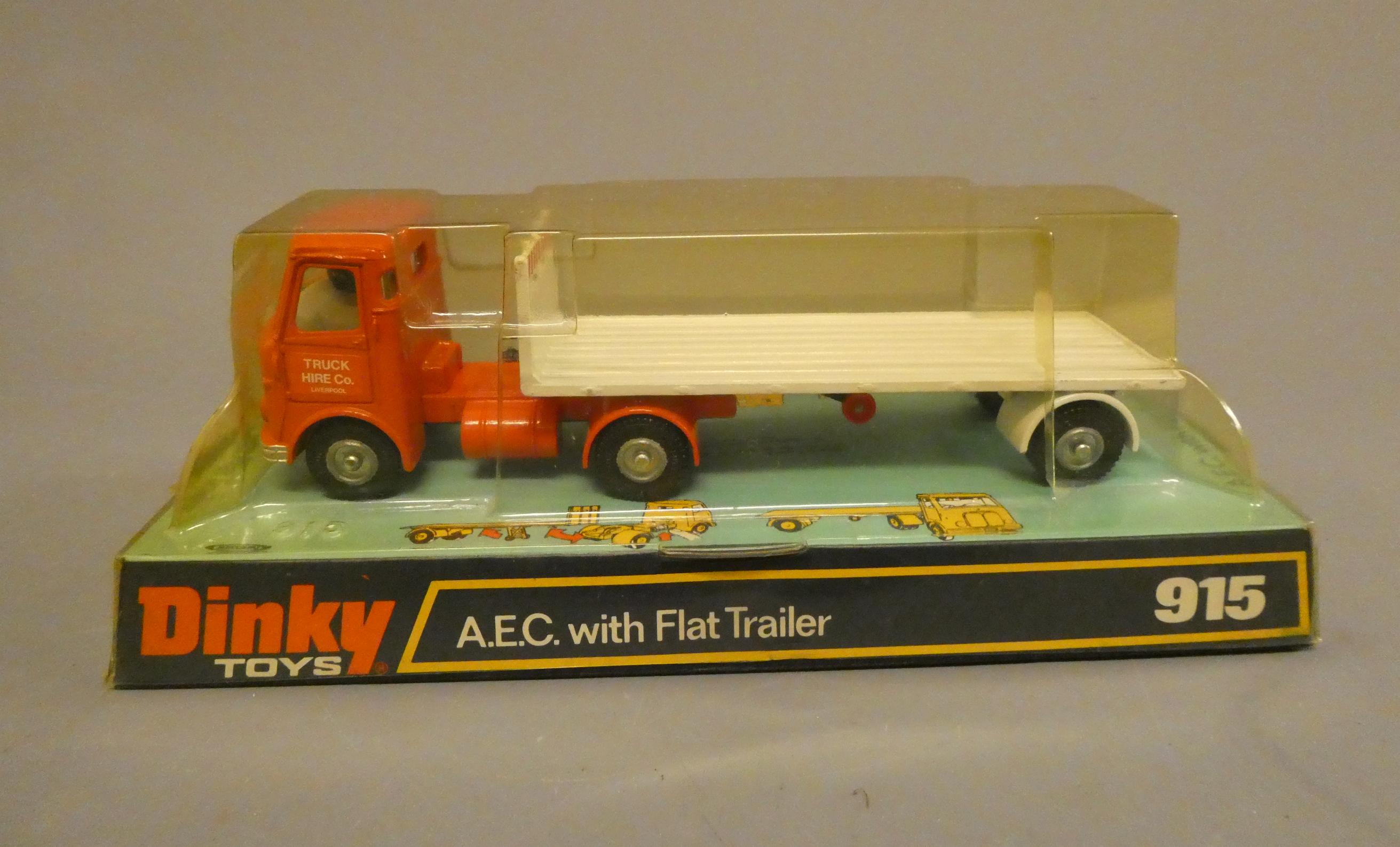 DINKY GB 915 arancio/bianco A.E.C. Flat Trailer MIB ! EUR 36,00