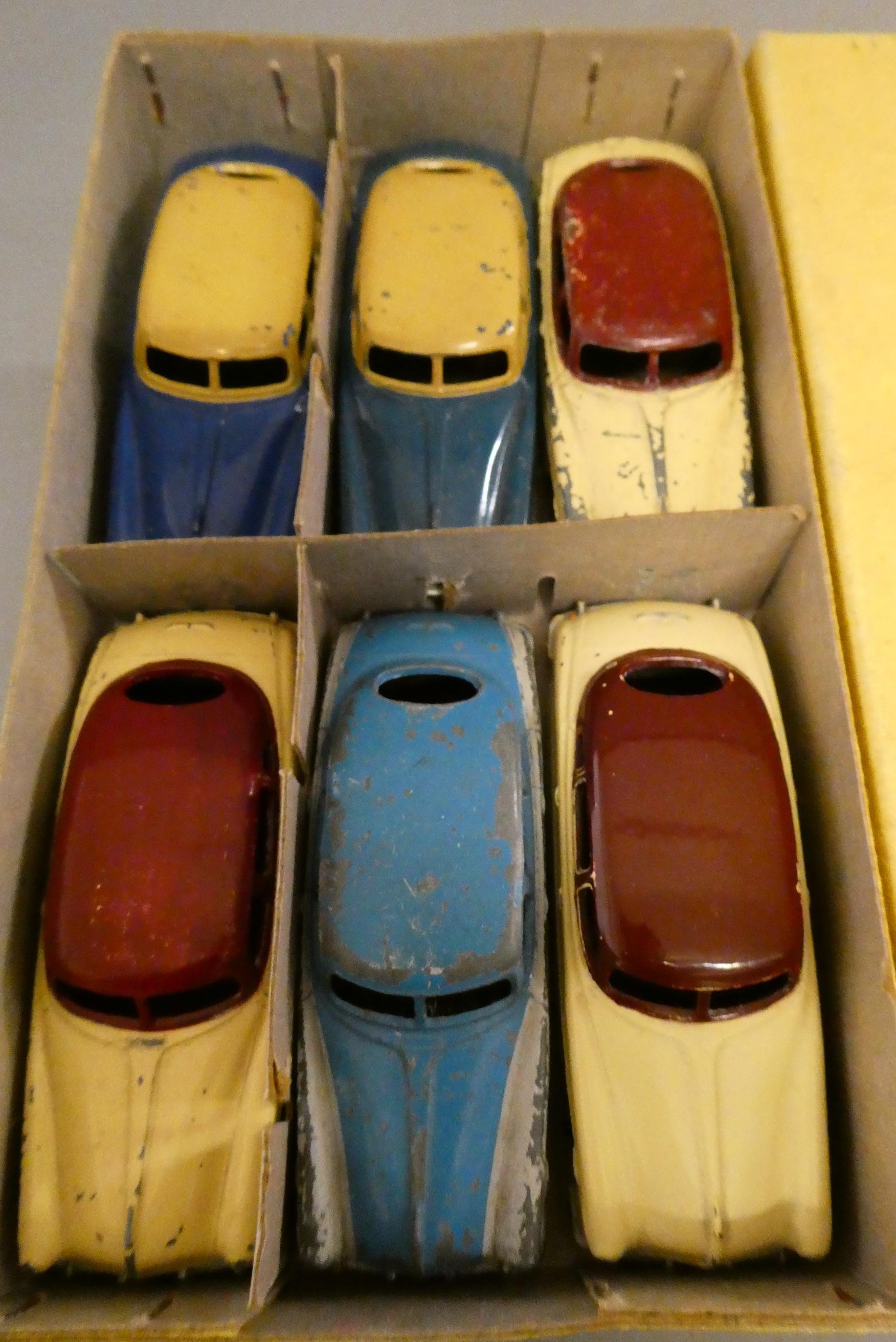 Six Dinky 139B Hudson Commodore Sedans in dealer box, box fair, models poor (Est. plus 24% buyer's Image