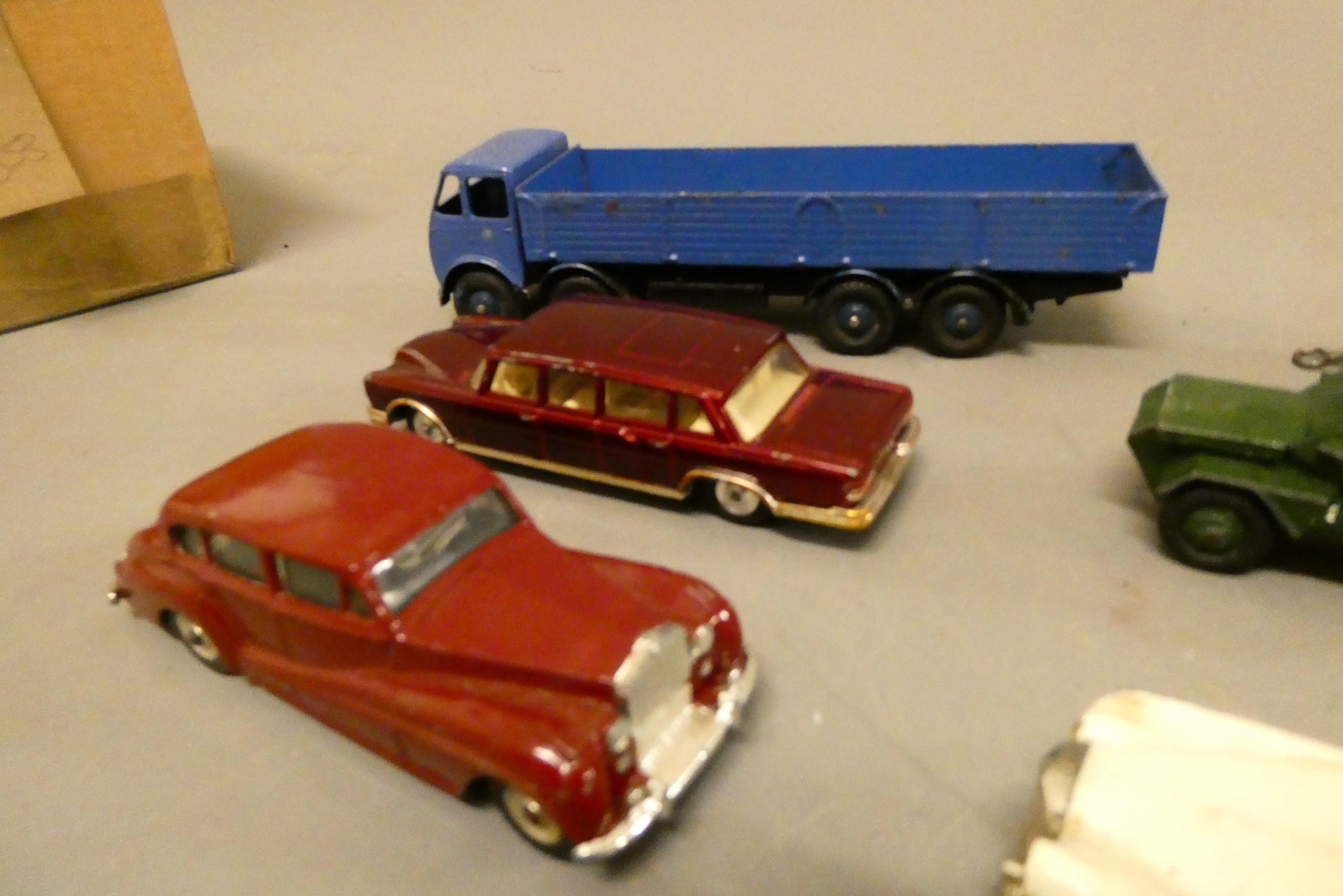 Seven Dinky vehicles including 501 Foden lorry, Mercedes 600S and Viscount airliner, fair (Est. plus Image
