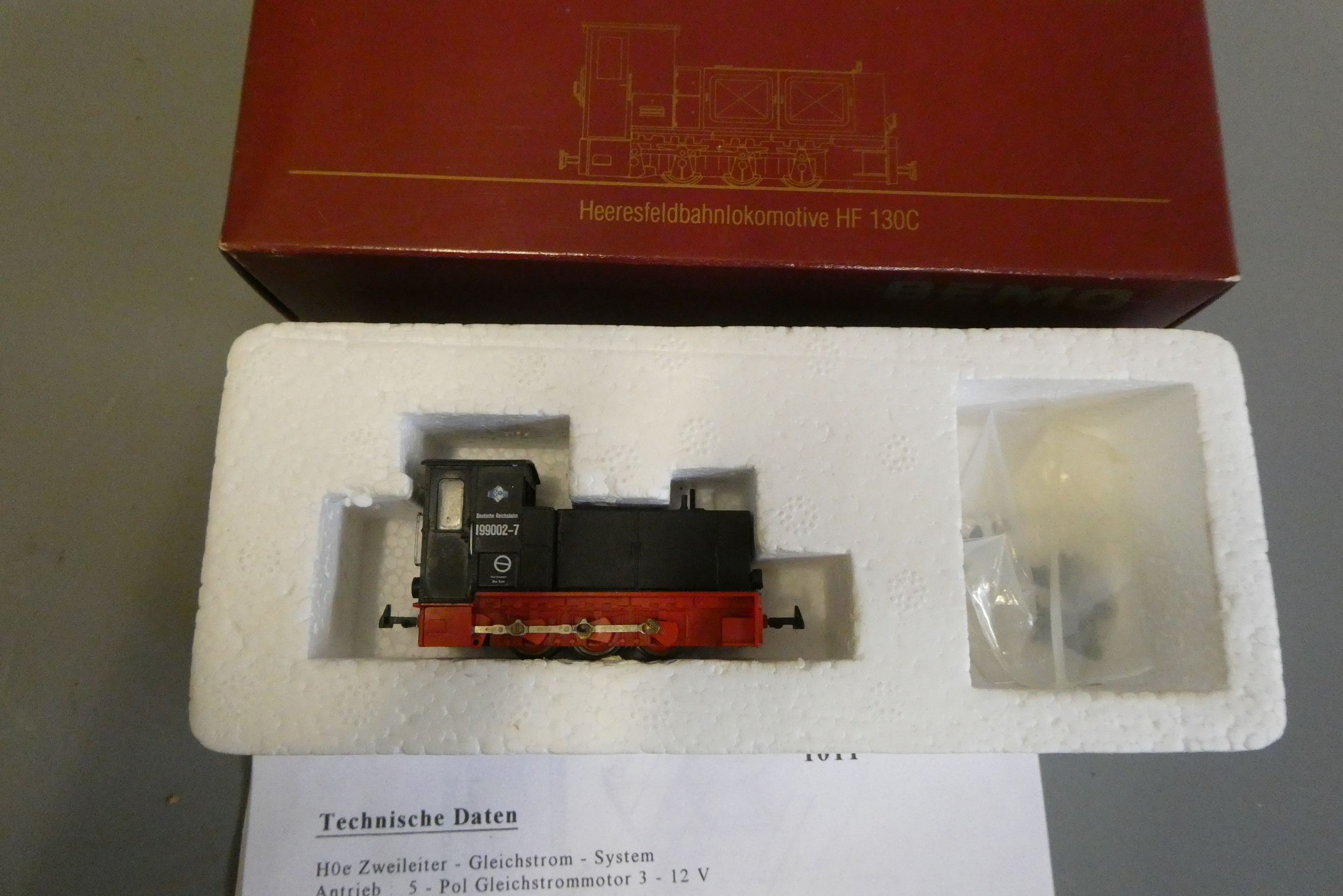 Bemo H0e Narrow gauge diesel locomotive, wheel quartering looks to be out, otherwise, good+, boxed Image