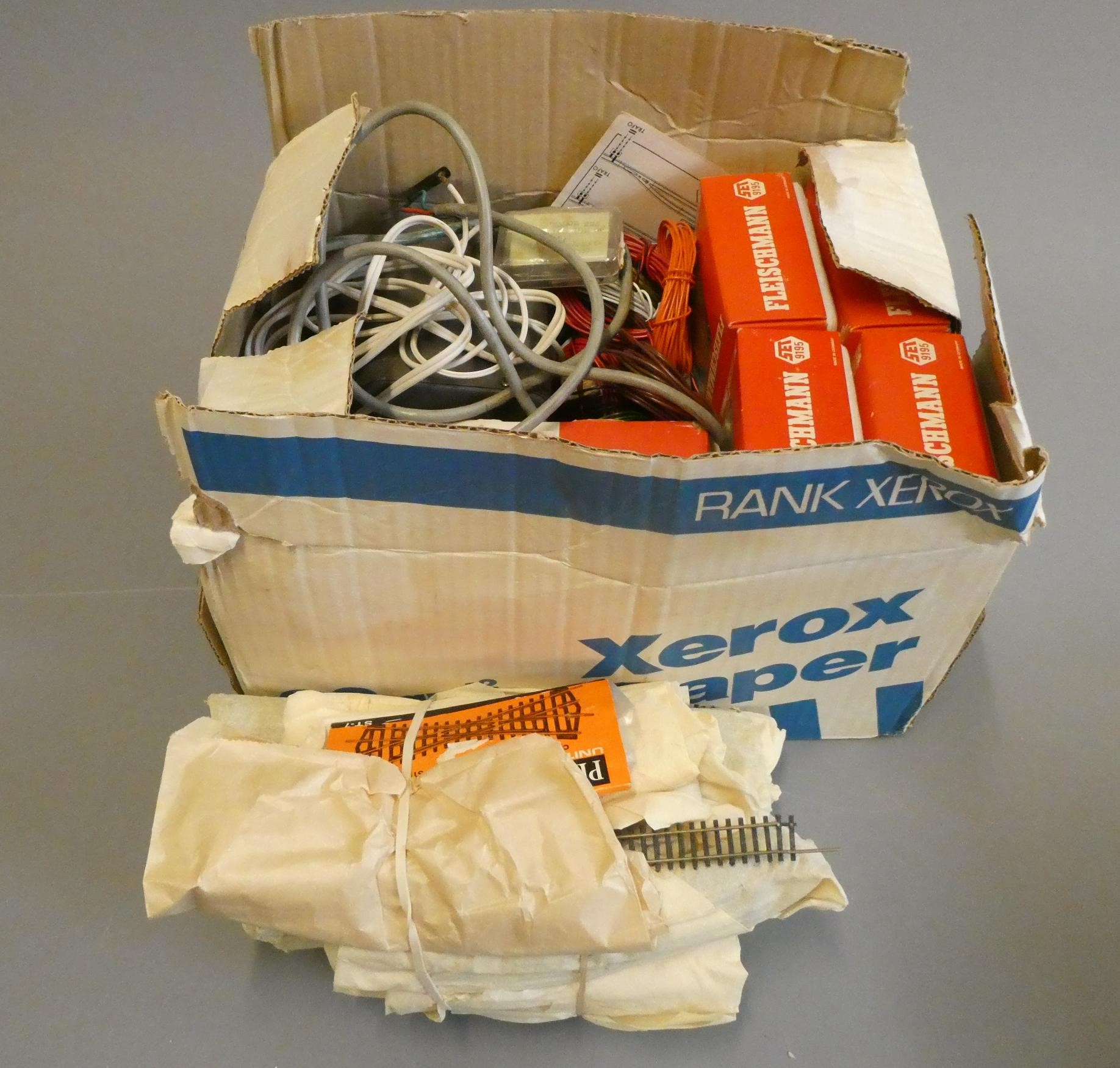 Continental N gauge model trains by Fleischmann and Trix including 7369 electric locomotive Image