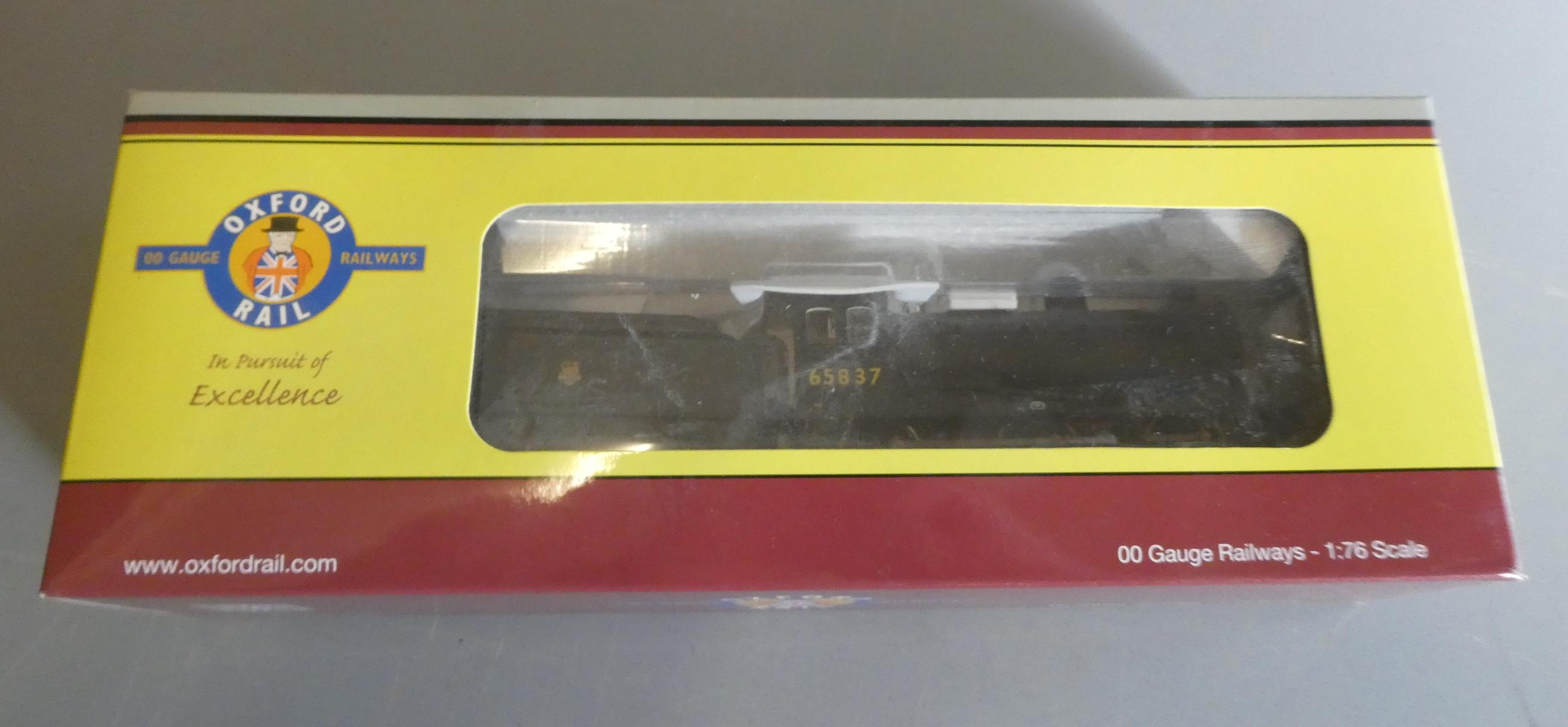 Bachmann A1 locomotive Tornado finished in BR green, boxed, excellent/mint (Est. plus 24% buyer's Image