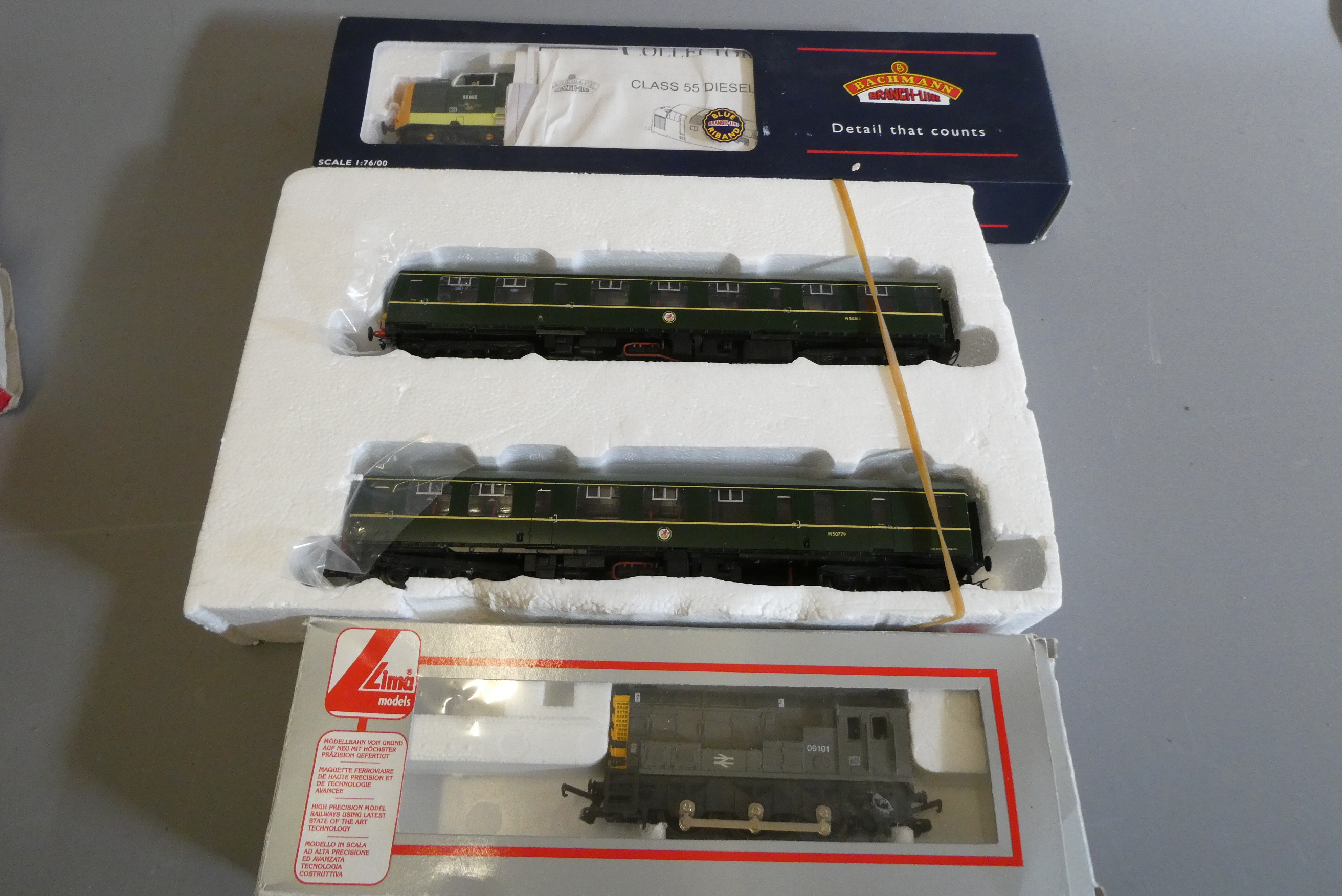 Bachmann Class 55 Yorkshire light Infantry Image