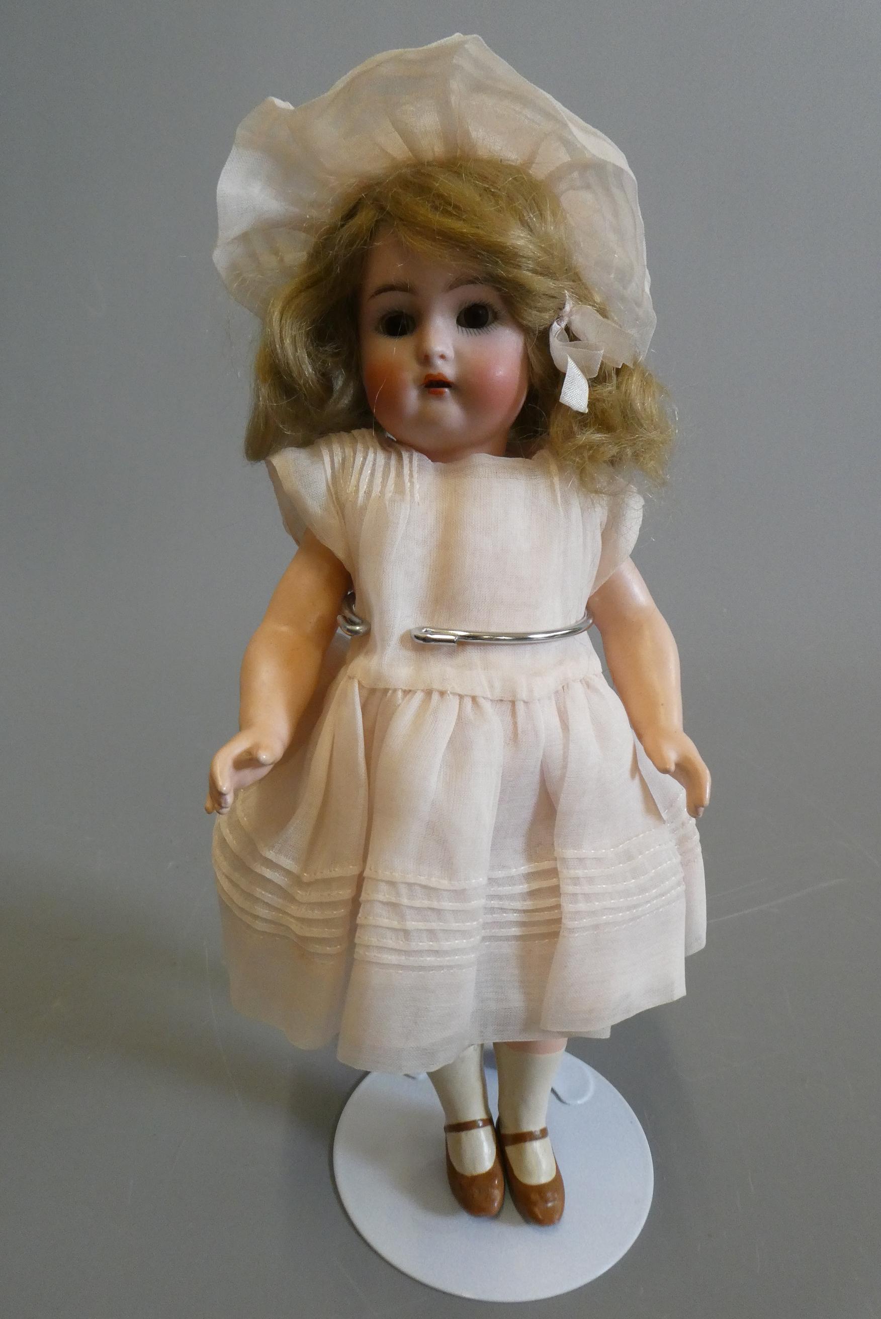 A Kammer & Reinhardt Simon & Halbig bisque socket head doll Image