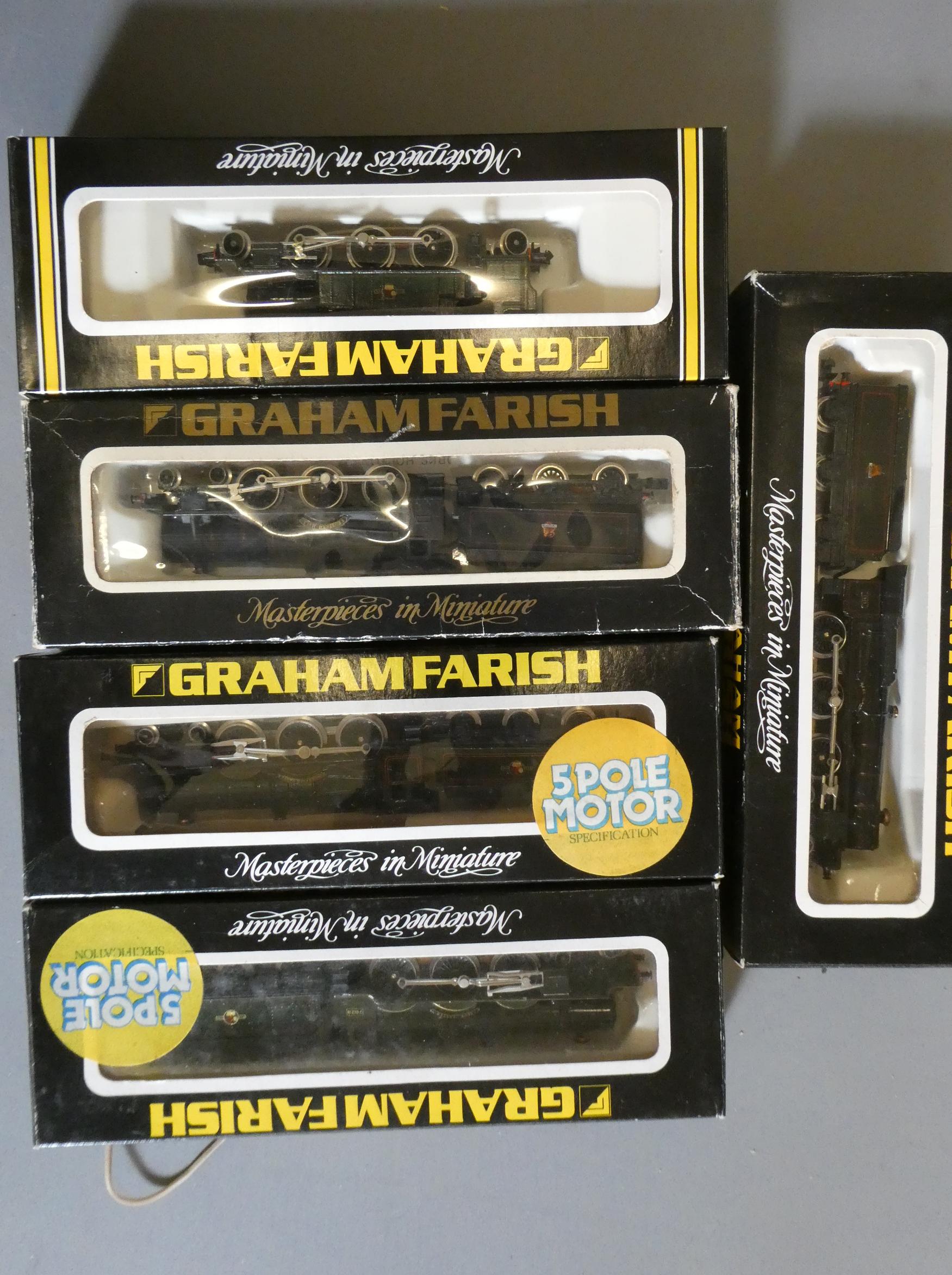 Five N gauge locomotives BR(WR) by Graham Farish and others comprising BR Green Winchester Castle Image