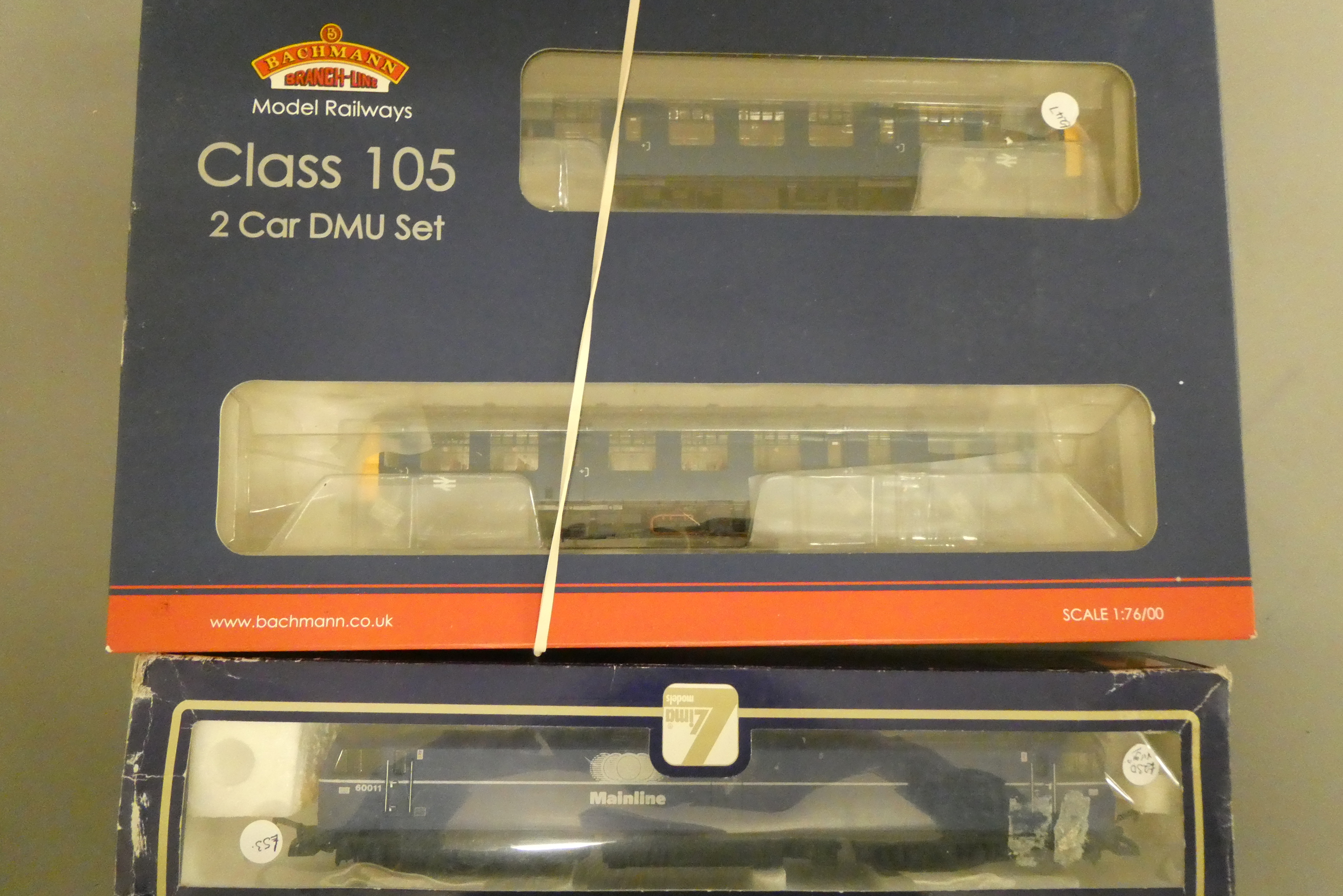 Bachmann Class 105 in BR blue and Lima Class 60 in Mainline blue, both items boxed, good to Image