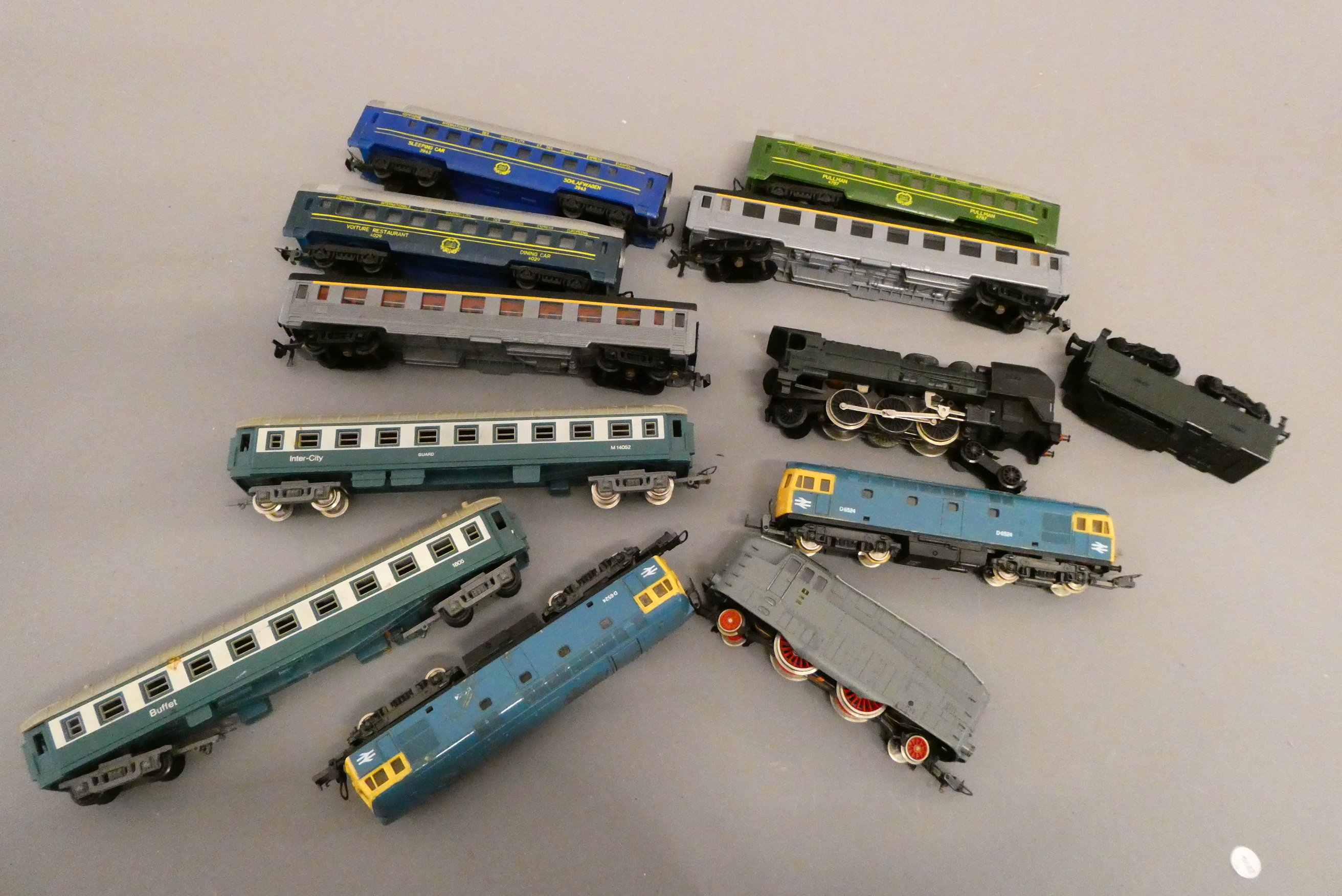 Playworn unboxed HO scale trains by Jouef and Lima, including SNCF steam engine, Class 33 diesel and Image