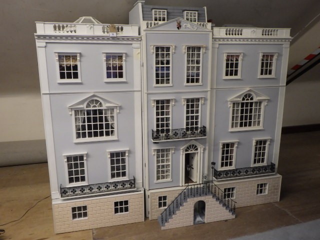 A large doll's house Image
