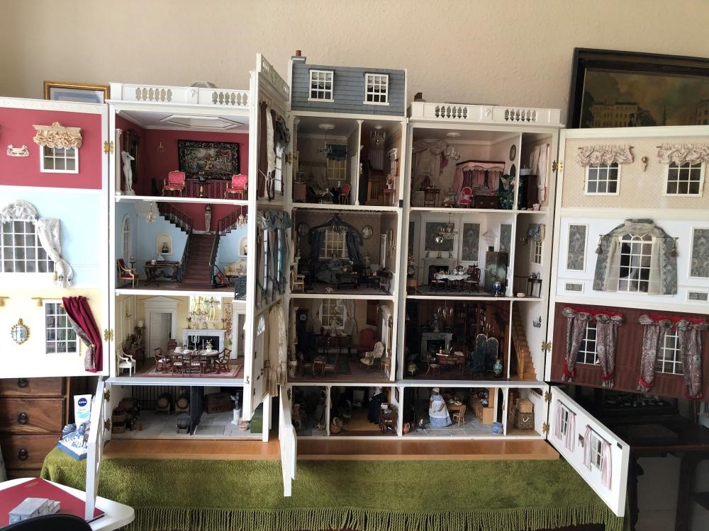 A large doll's house Image