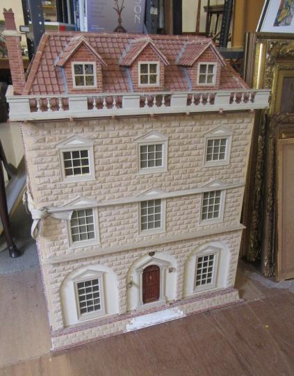 A Georgian style doll's house Image