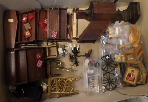 A doll's Parish church Image